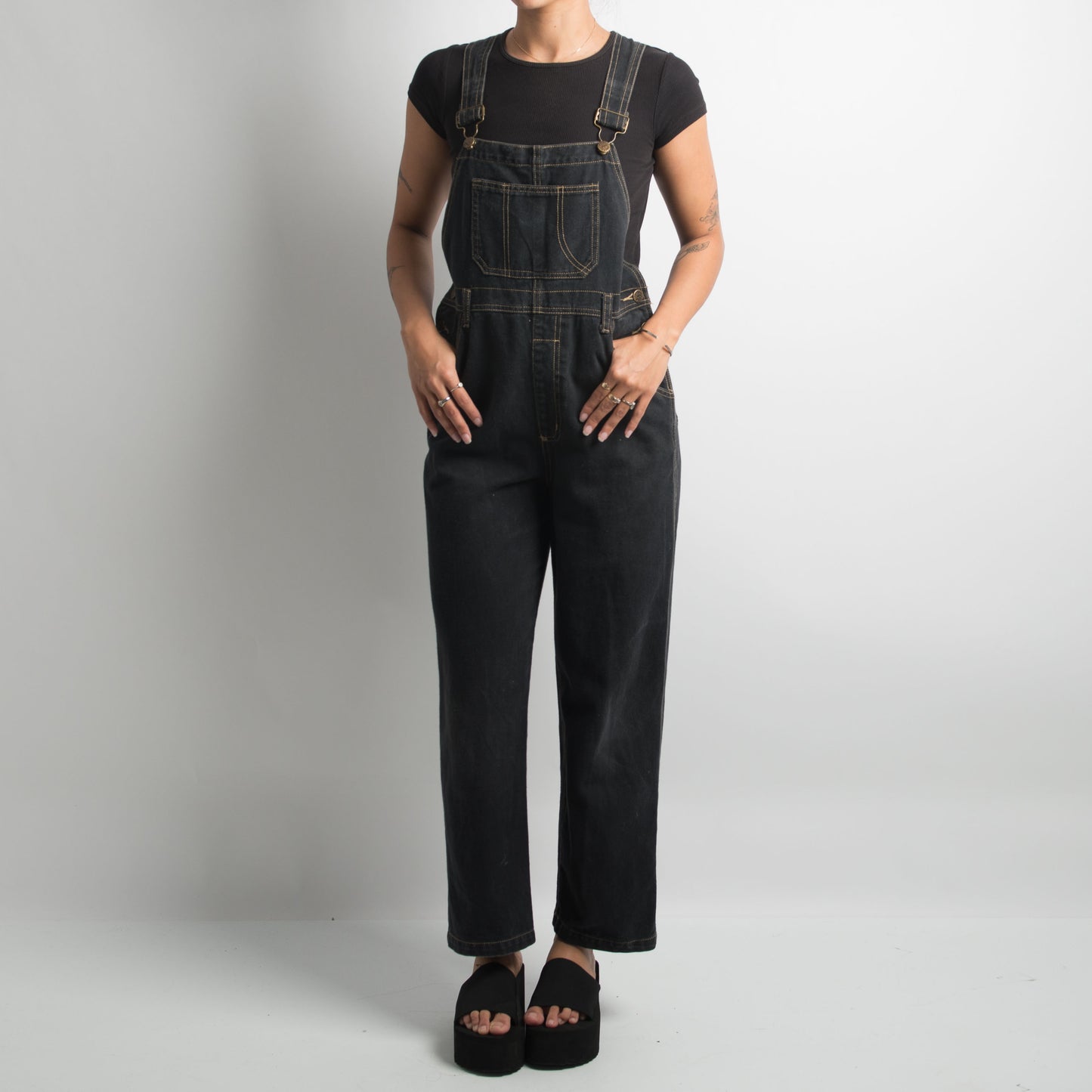 WASHED BLACK DENIM OVERALLS