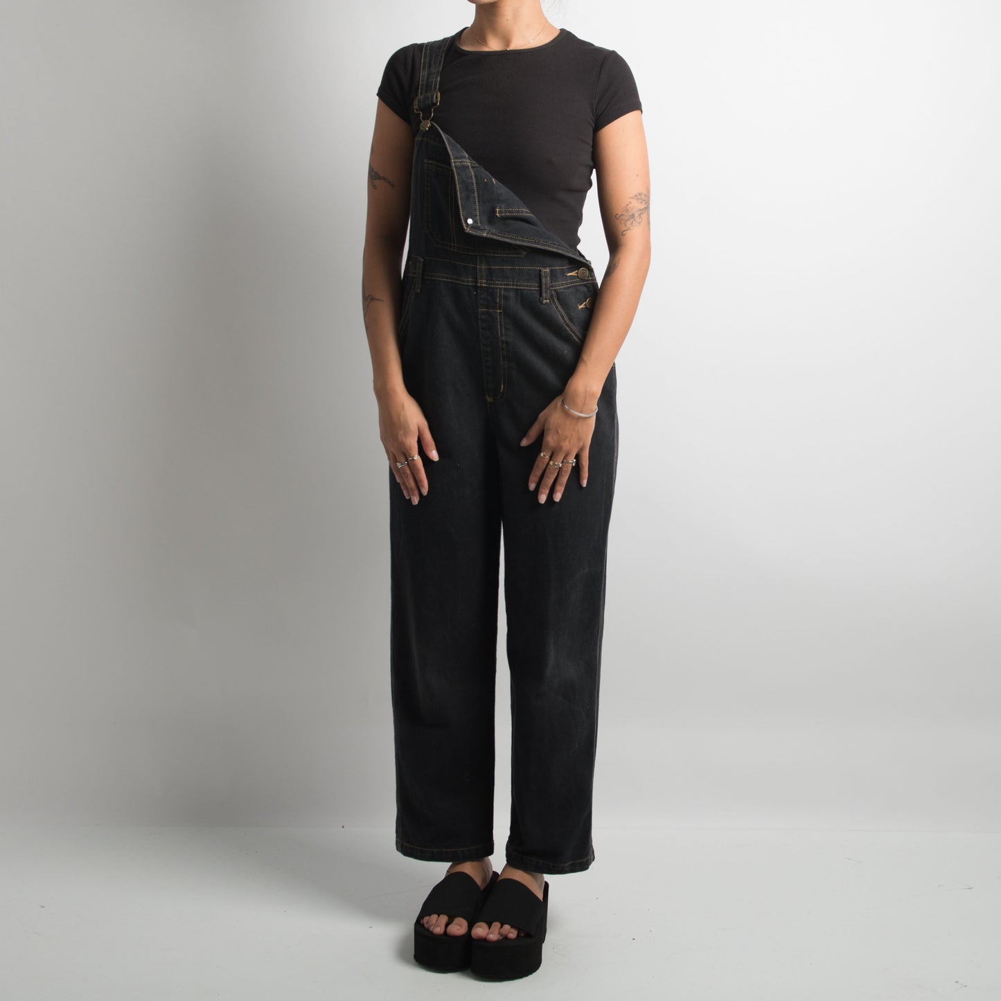 WASHED BLACK DENIM OVERALLS