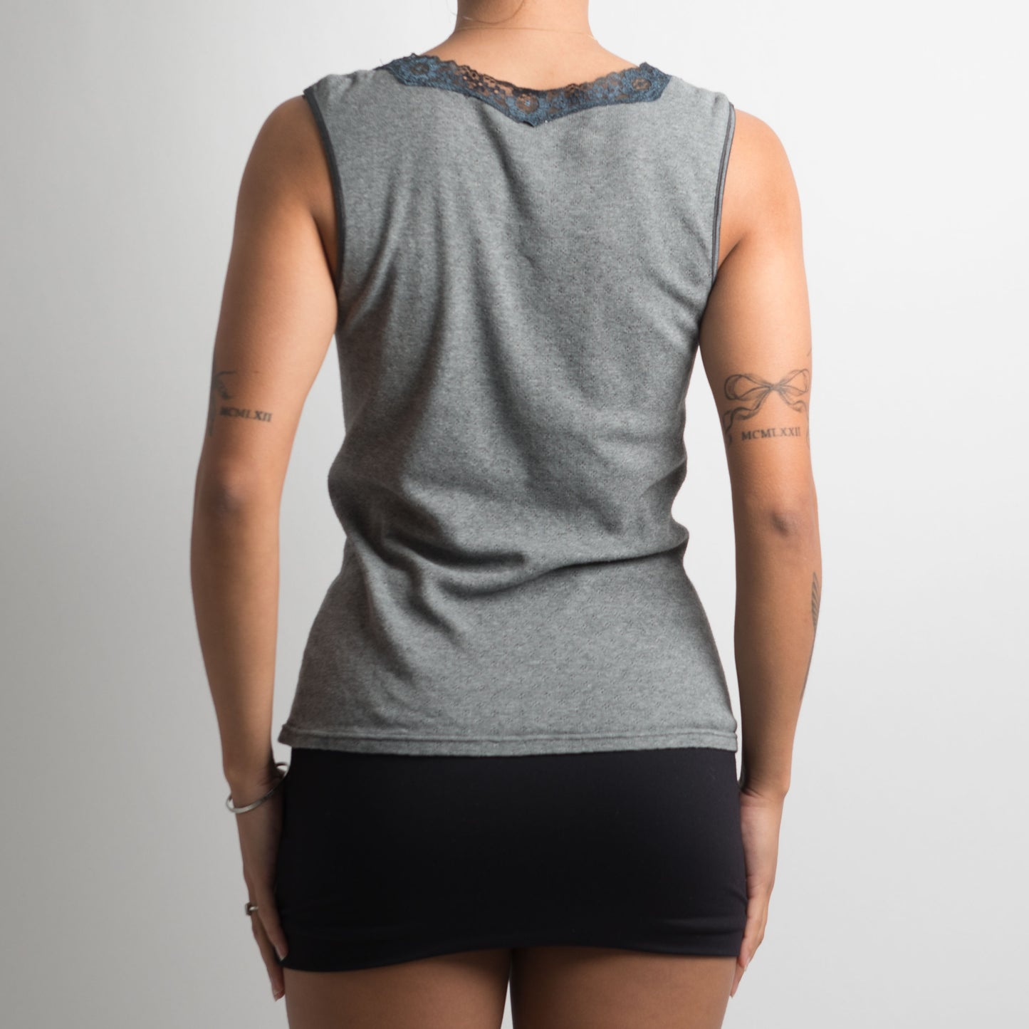 GREY POINTELLE TANK TOP