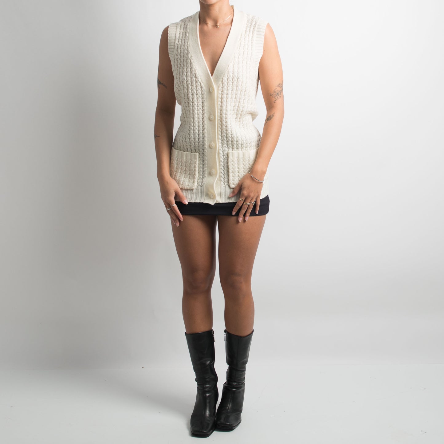 CREAM KNIT VEST