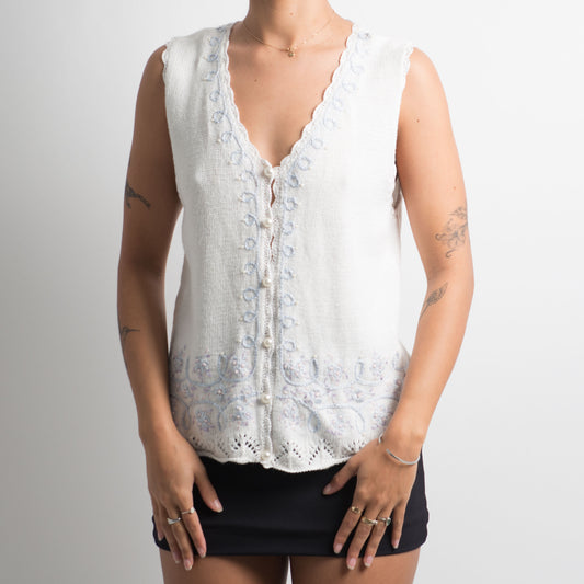 WHITE KNIT EMBROIDERED VEST