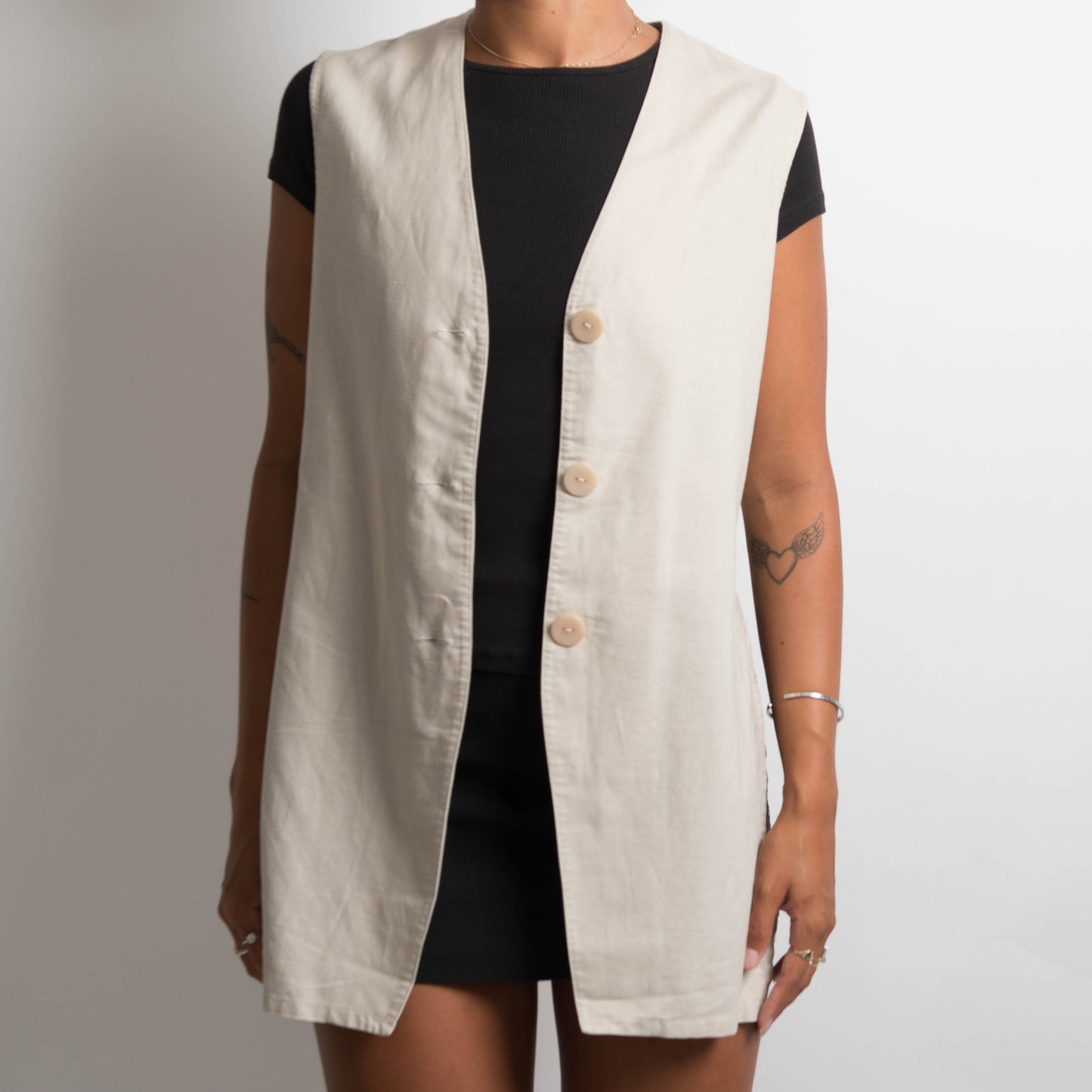 BEIGE LINEN VEST