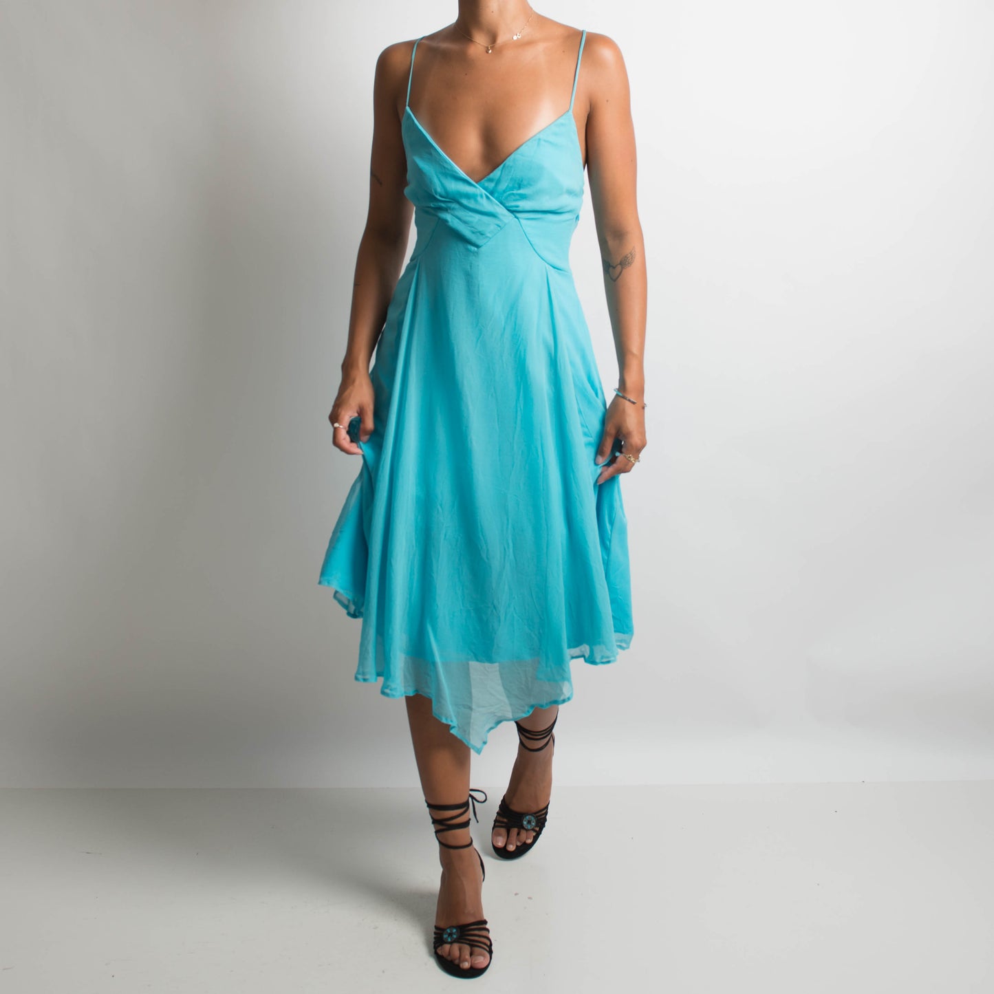 ROBE EN SOIE BLEUE