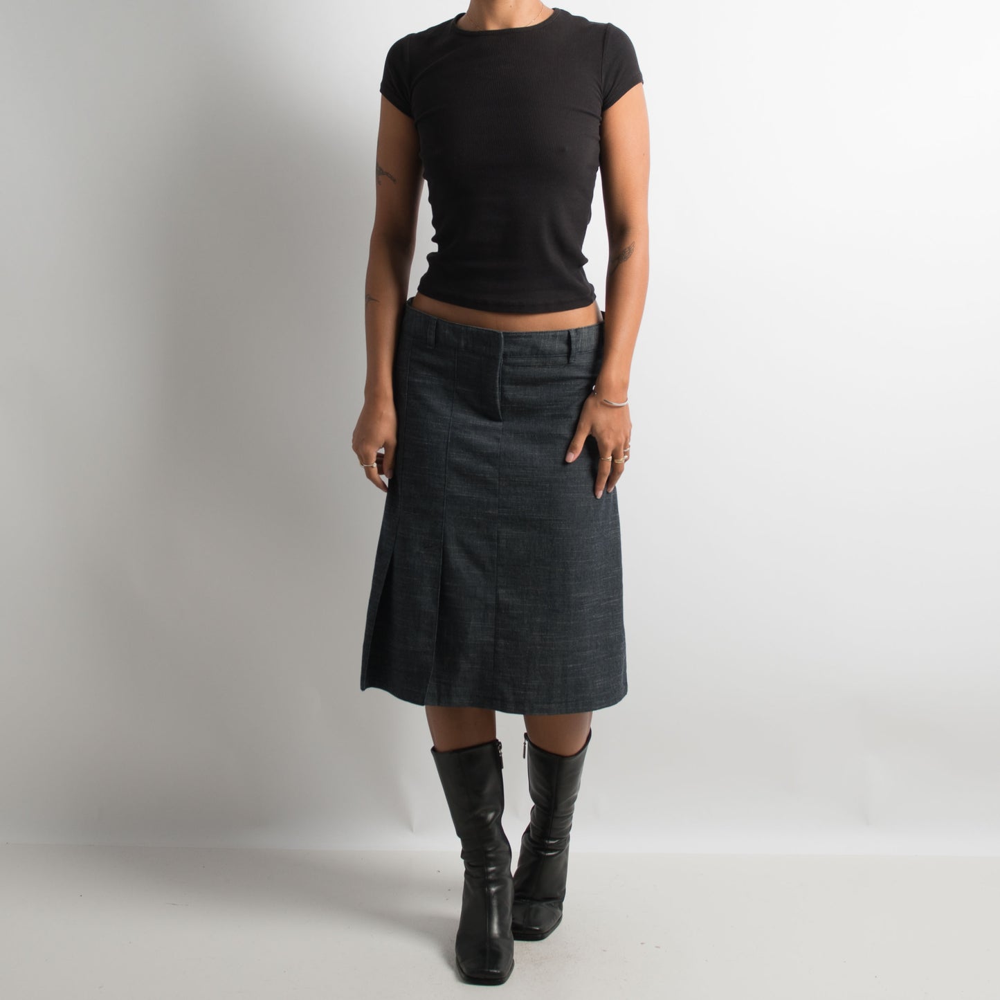 PLEATED MIDI SKIRT