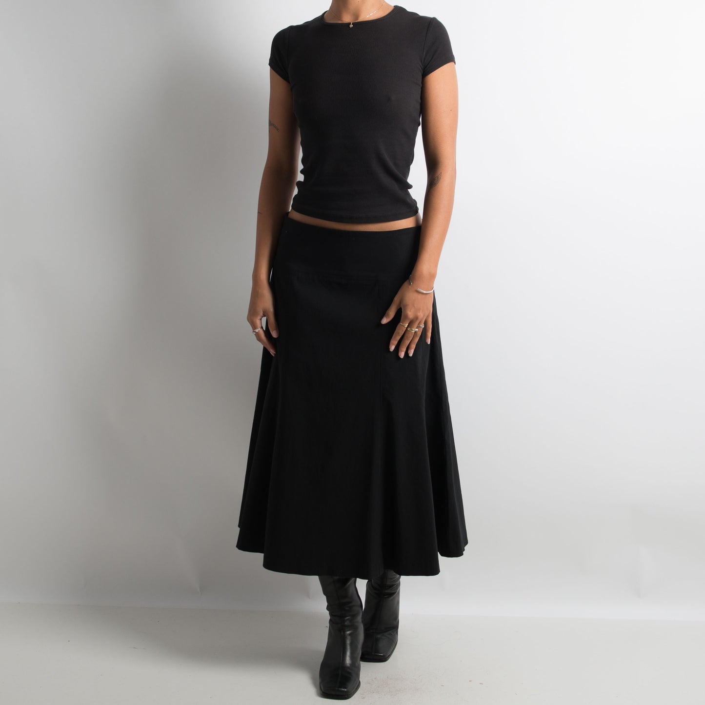 BLACK NYLON MIDI SKIRT