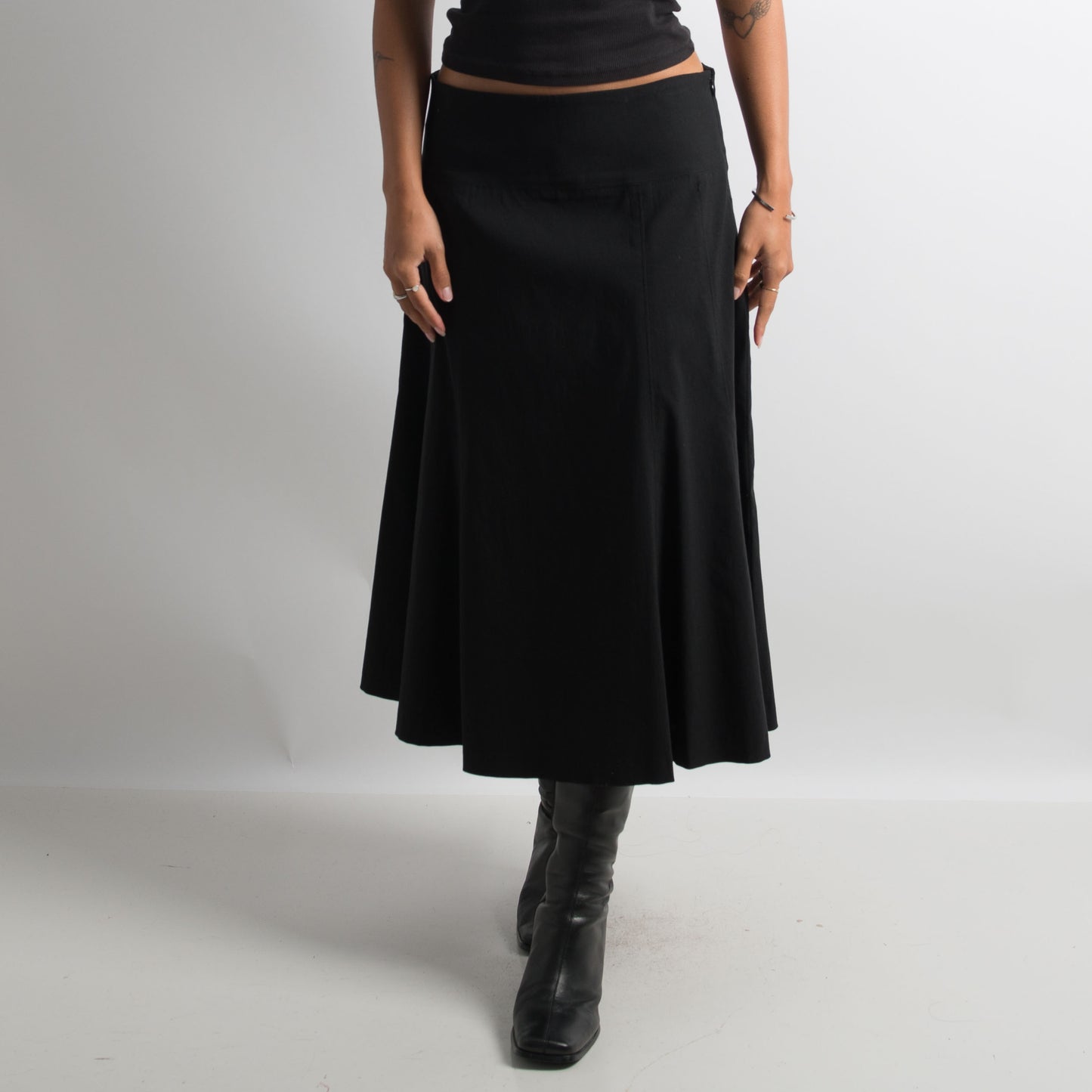 BLACK NYLON MIDI SKIRT