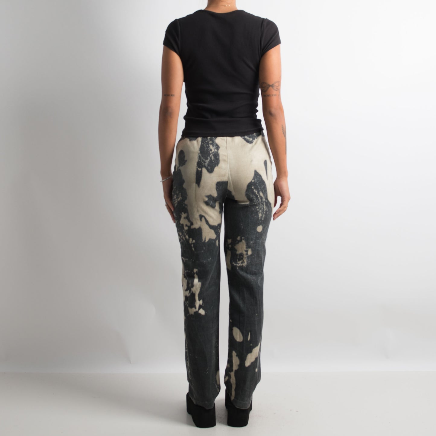 PATTERNED STRAIGHT LEG PANTS