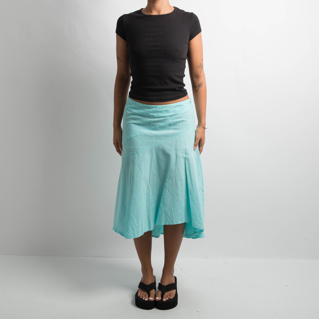 AQUA ASYMMETRIC MIDI SKIRT