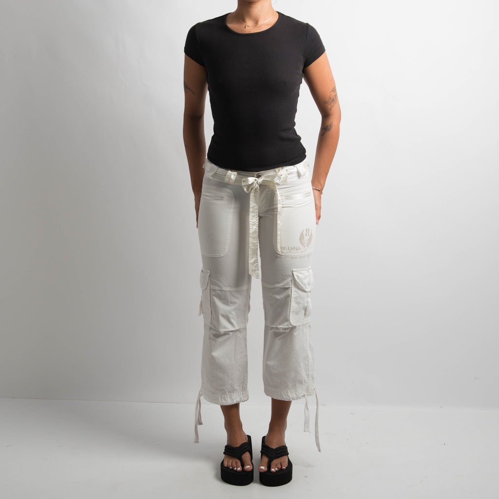 WHITE 3/4 CARGO PANTS