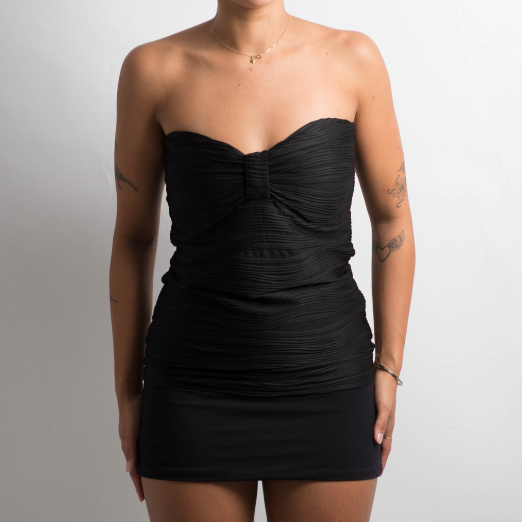 STRAPLESS TEXTURED TOP