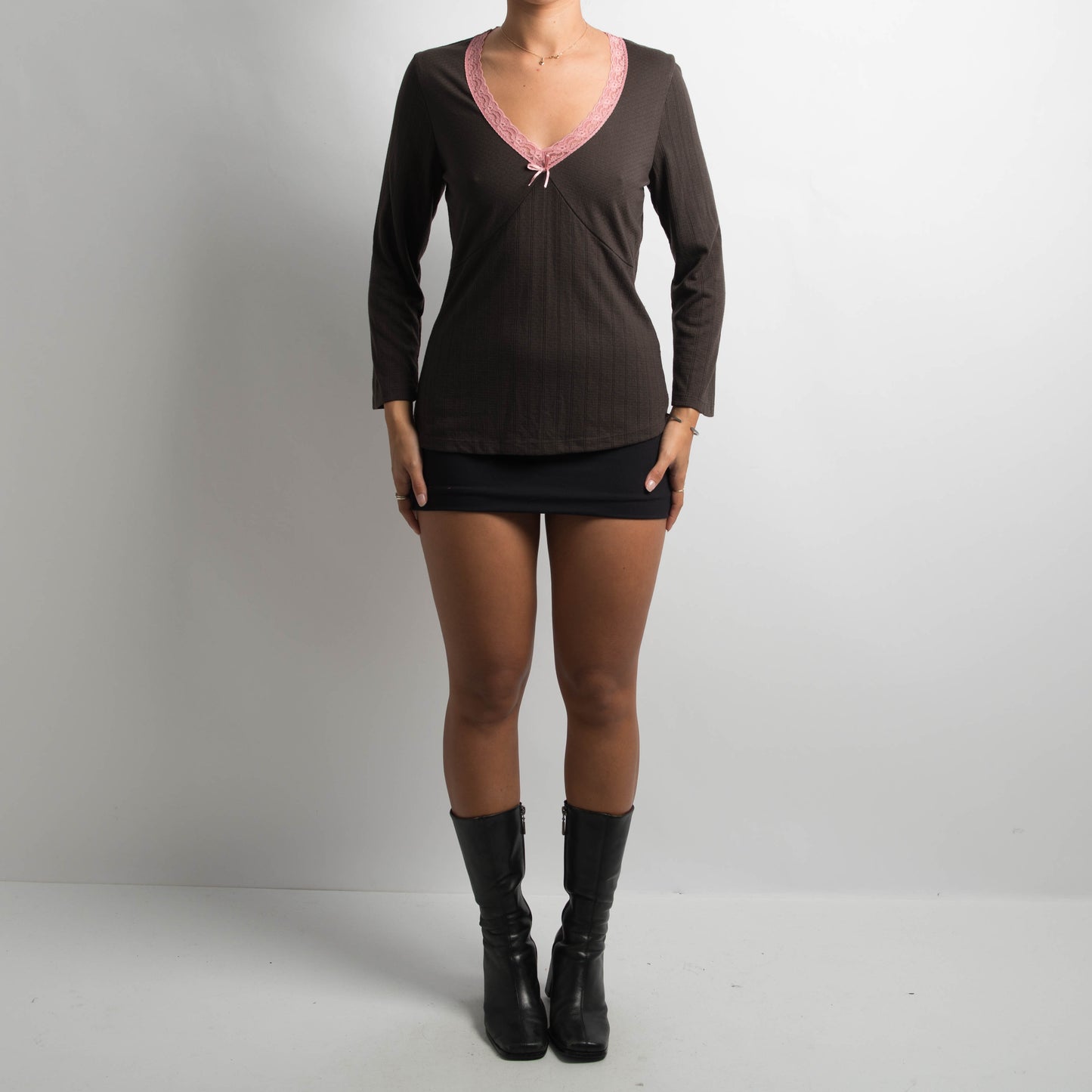 BROWN POINTELLE TOP