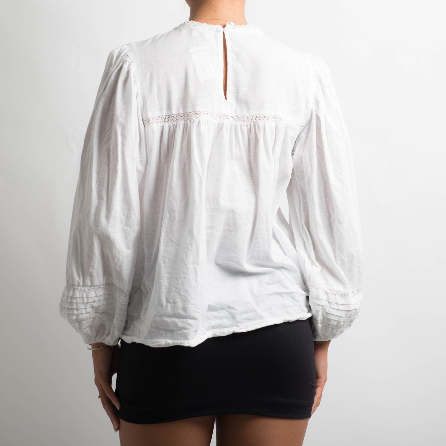 WHITE PRAIRIE BLOUSE