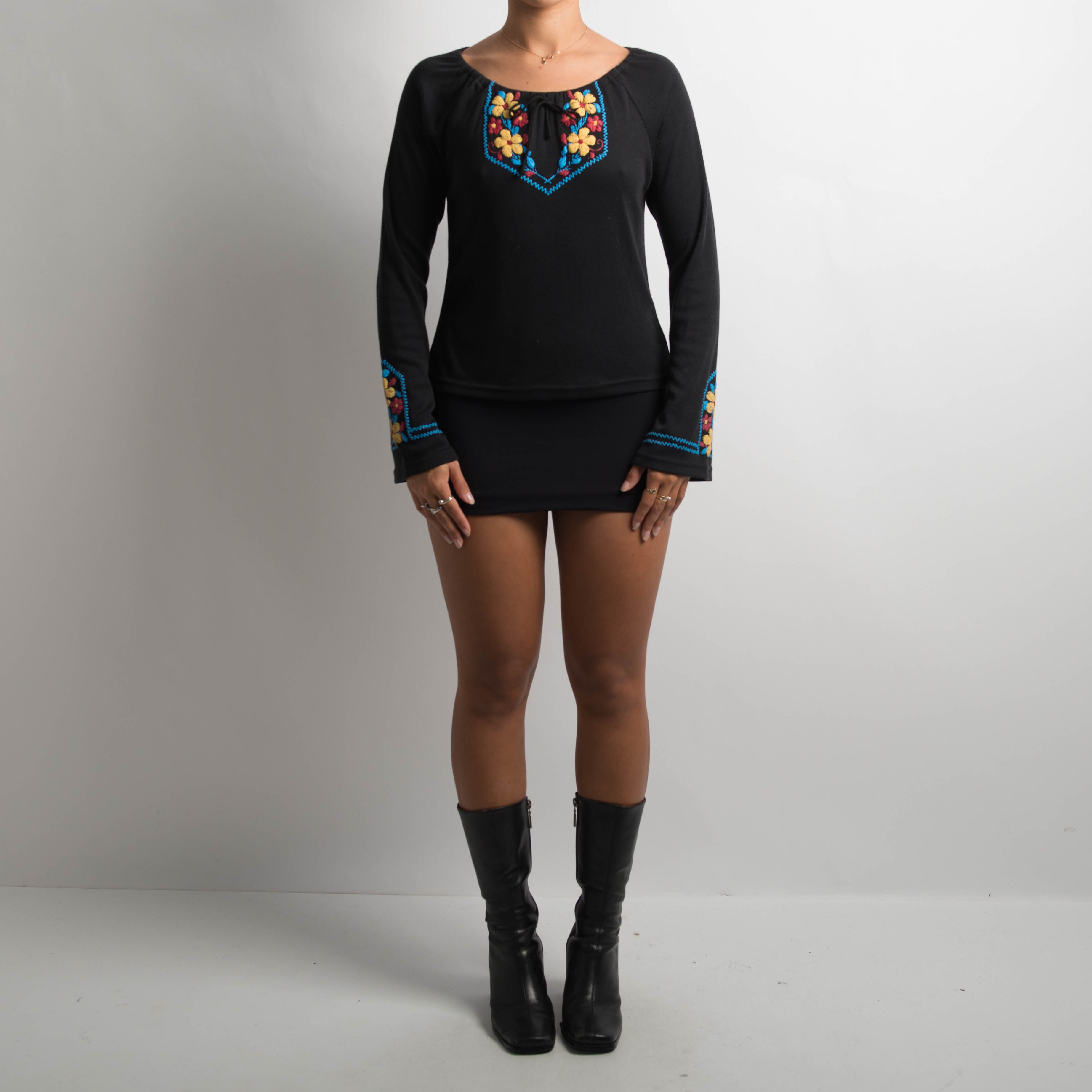 FLORAL LONG SLEEVE TOP