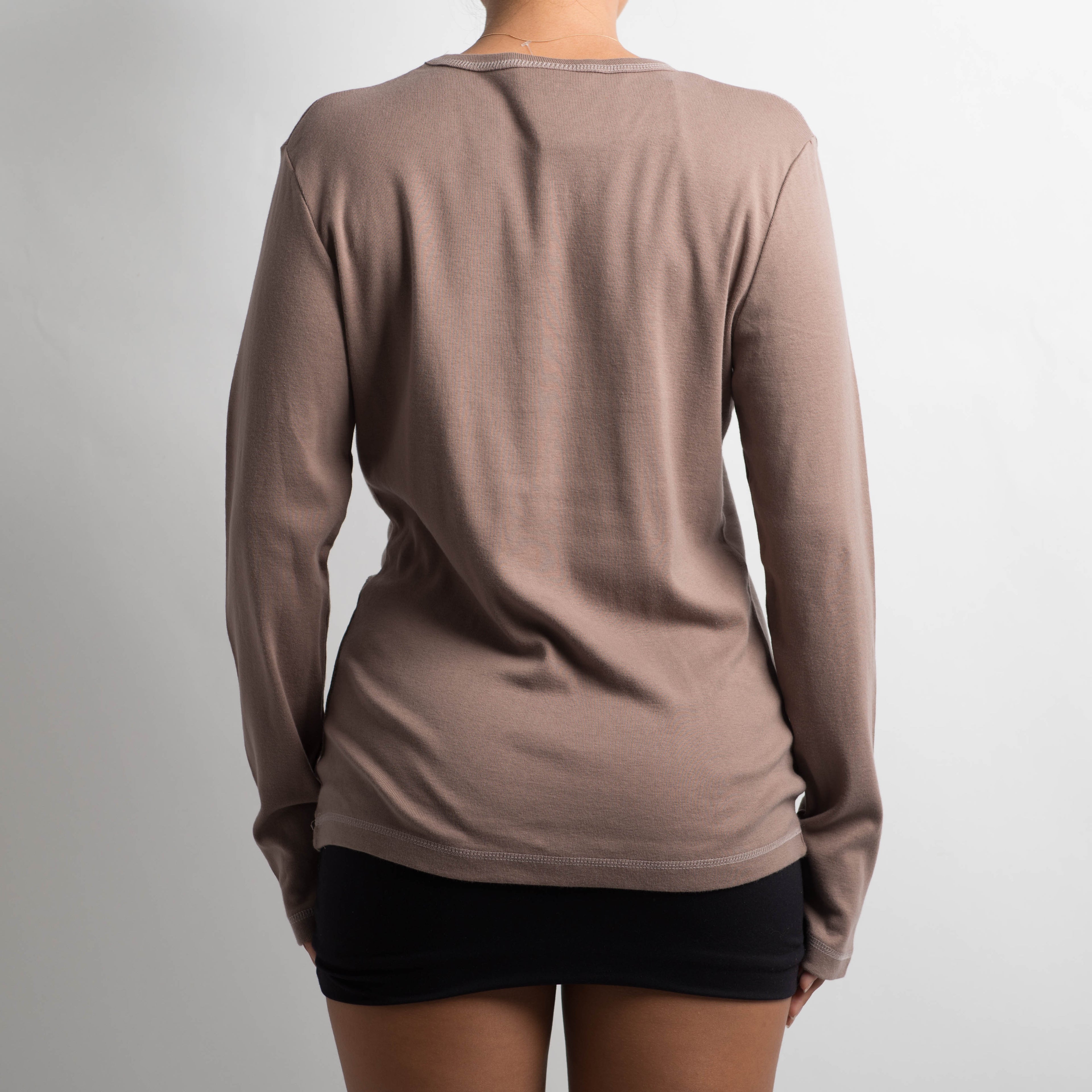 GRAPHIC LONG SLEEVE TOP