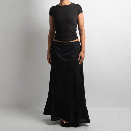 BLACK MAXI SKIRT