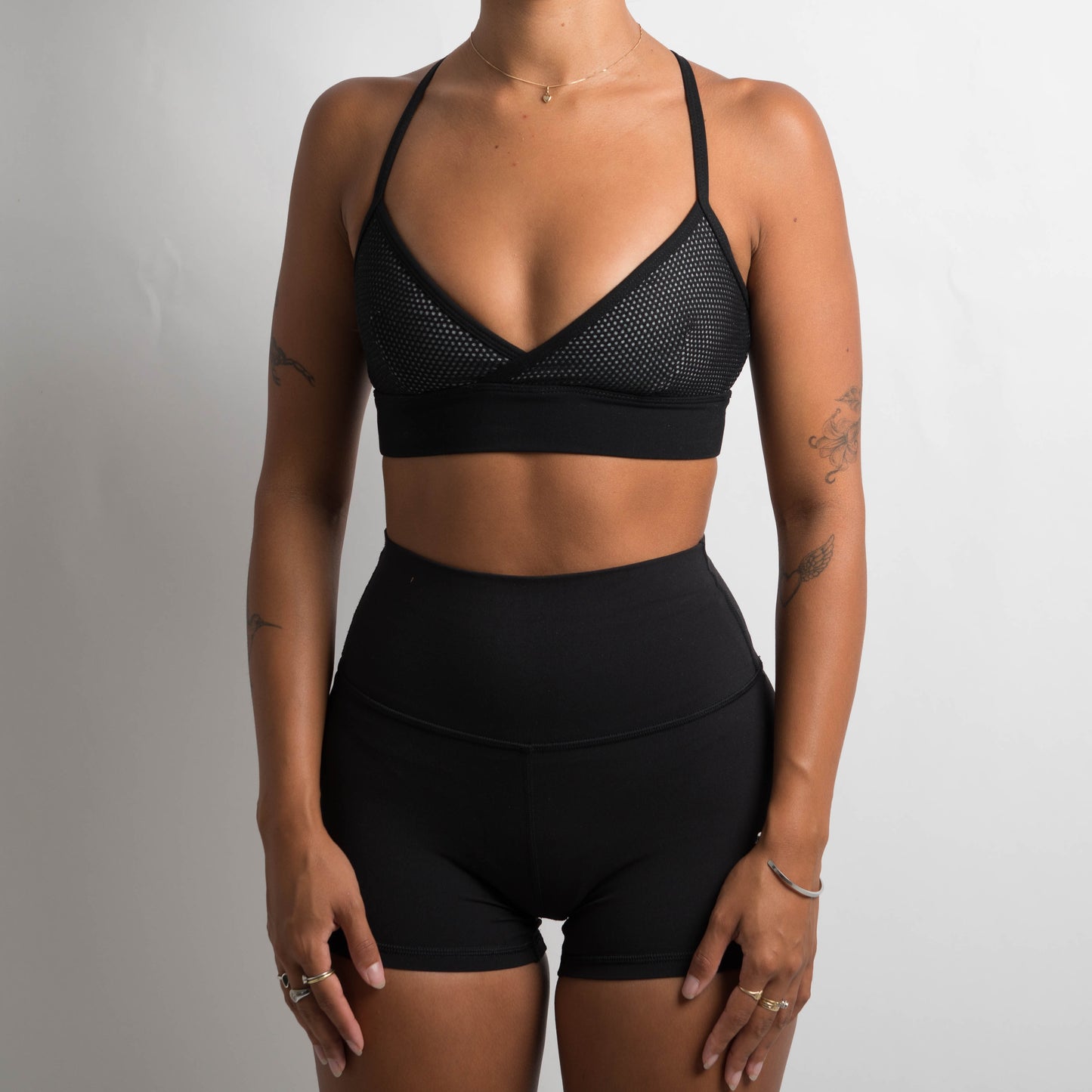 BLACK MESH SPORTS BRA