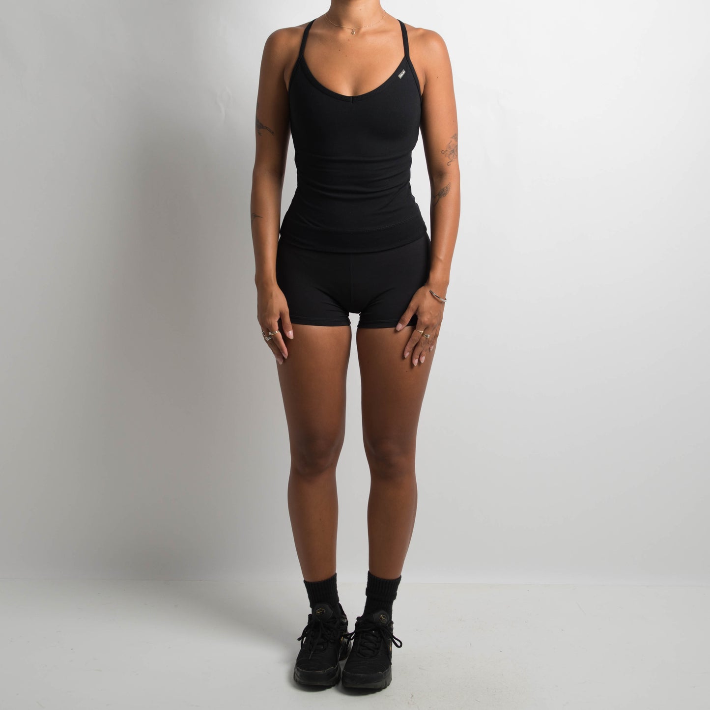 BLACK ACTIVEWEAR TOP