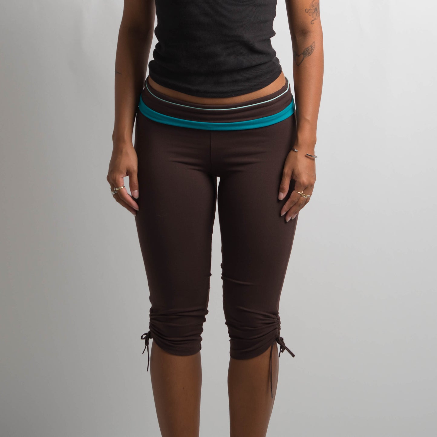 BROWN CAPRI LEGGINGS