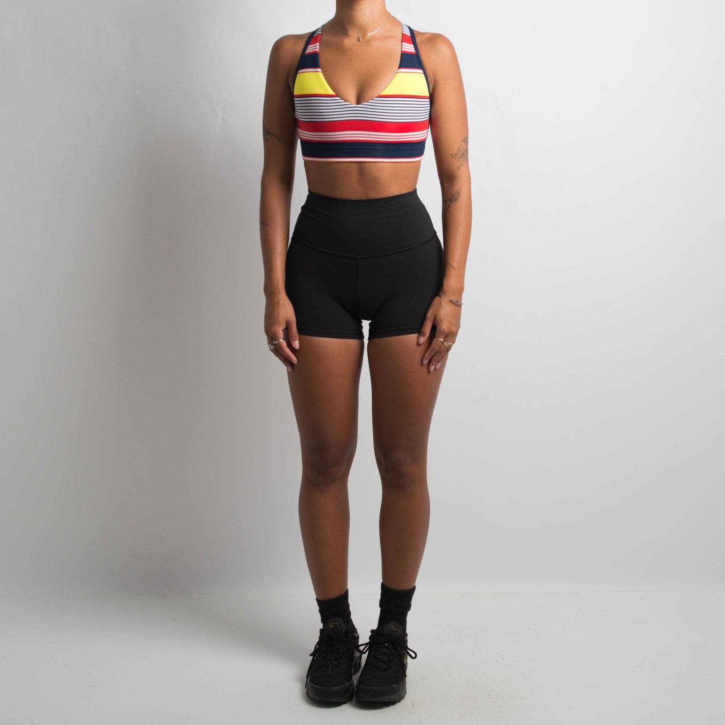 STRIPED SPORTS BRA