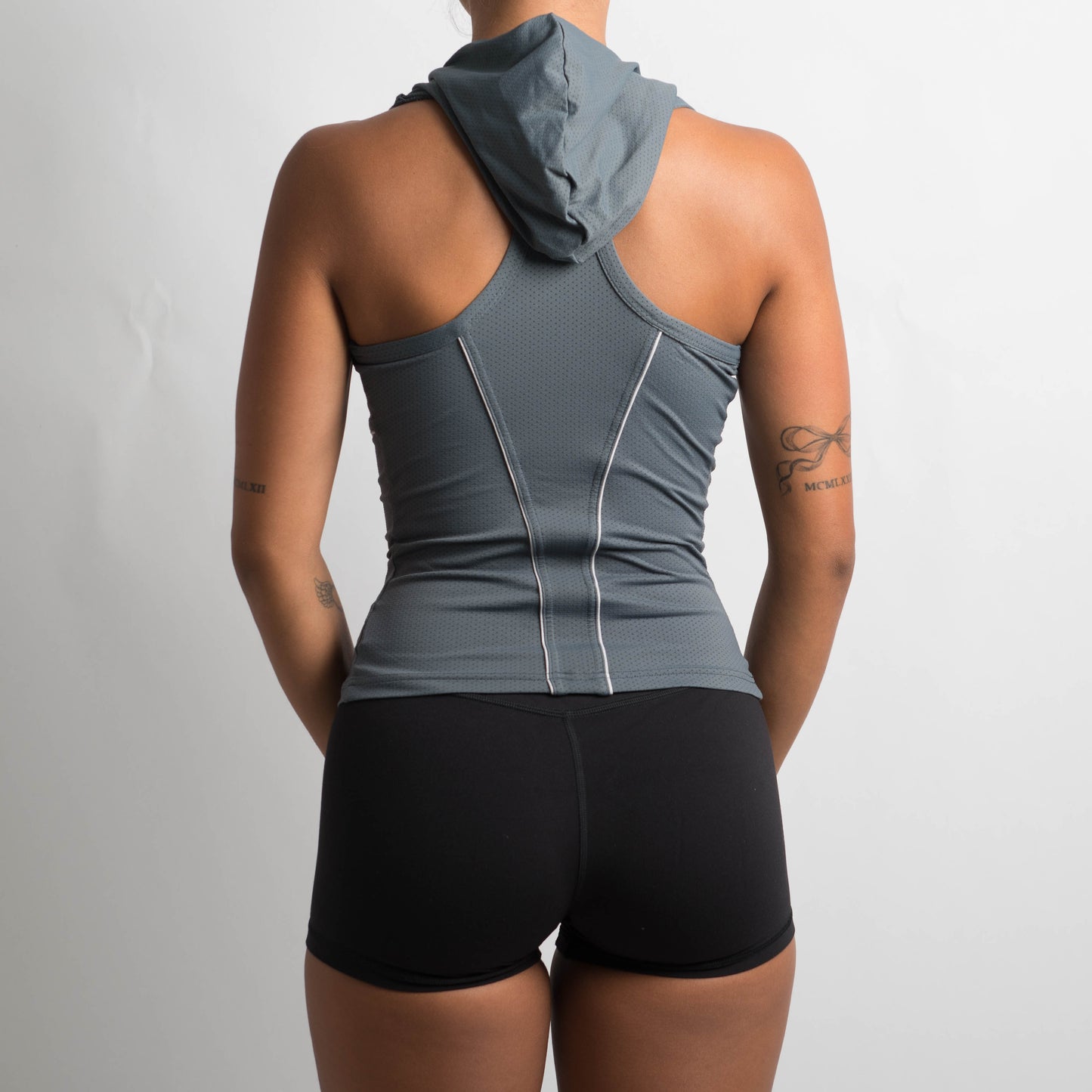 GREY HOODED ACTIVEWEAR TOP