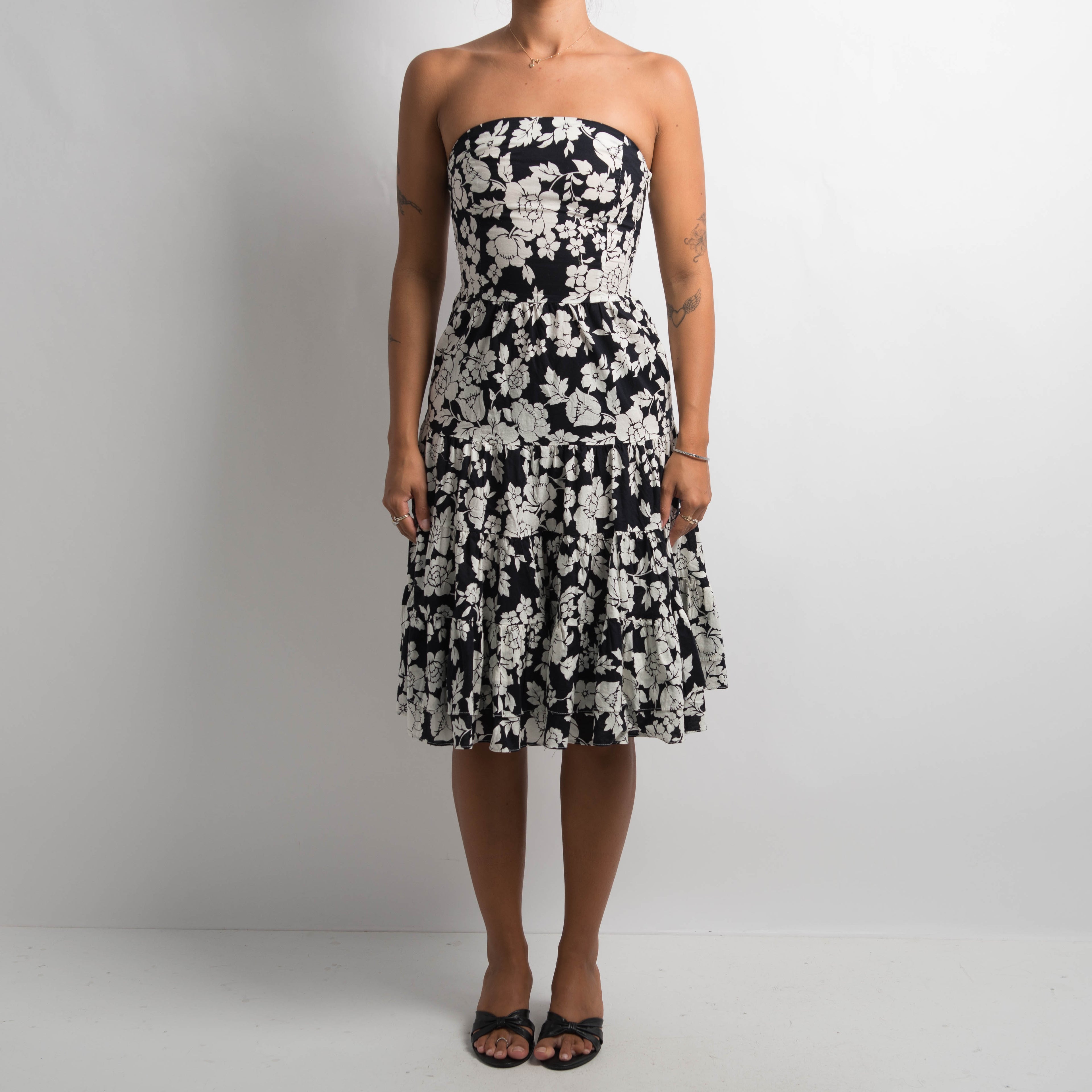 STRAPLESS FLORAL DRESS