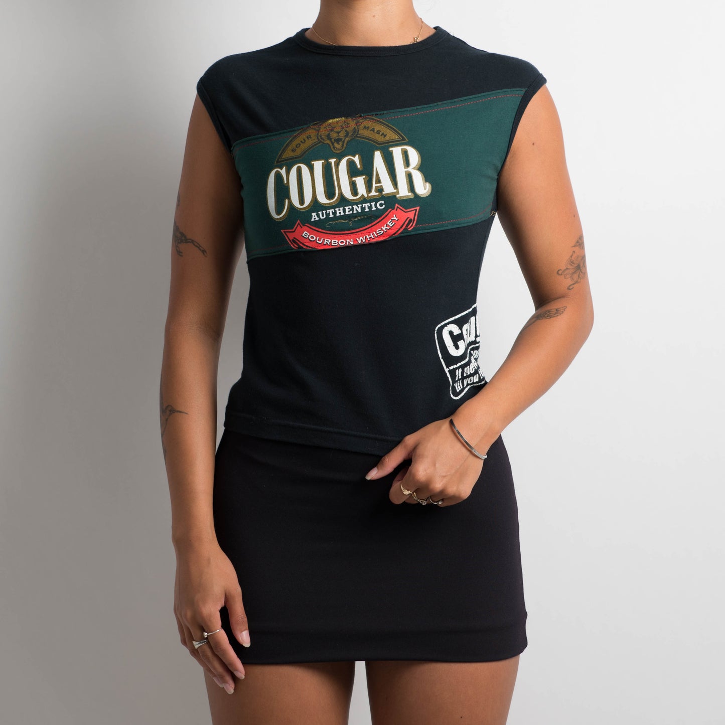 COUGAR SLEEVELESS TOP