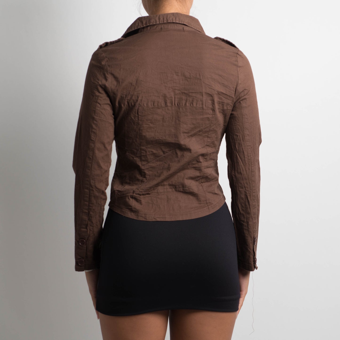 BROWN FITTED BLOUSE