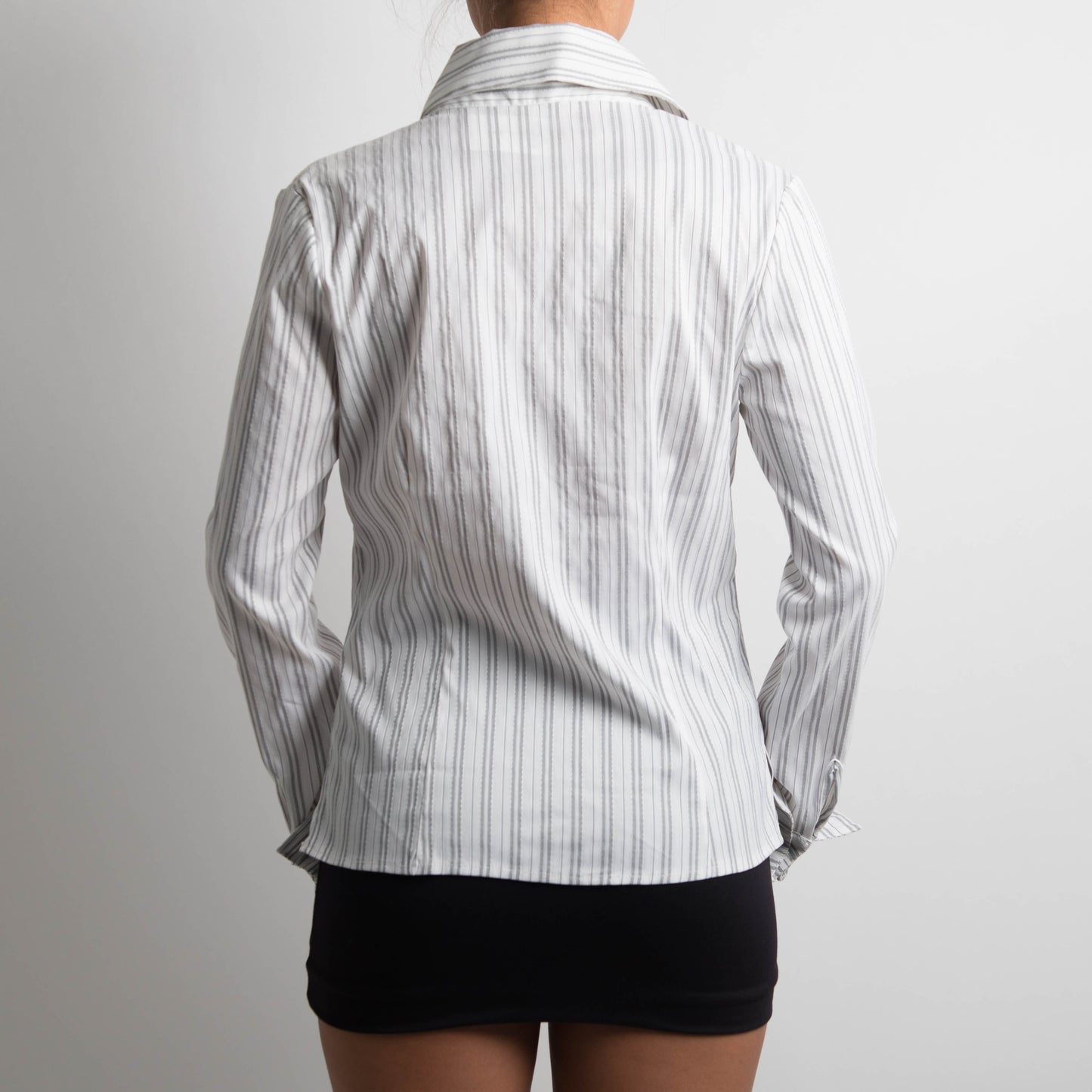 WHITE PINSTRIPE BLOUSE