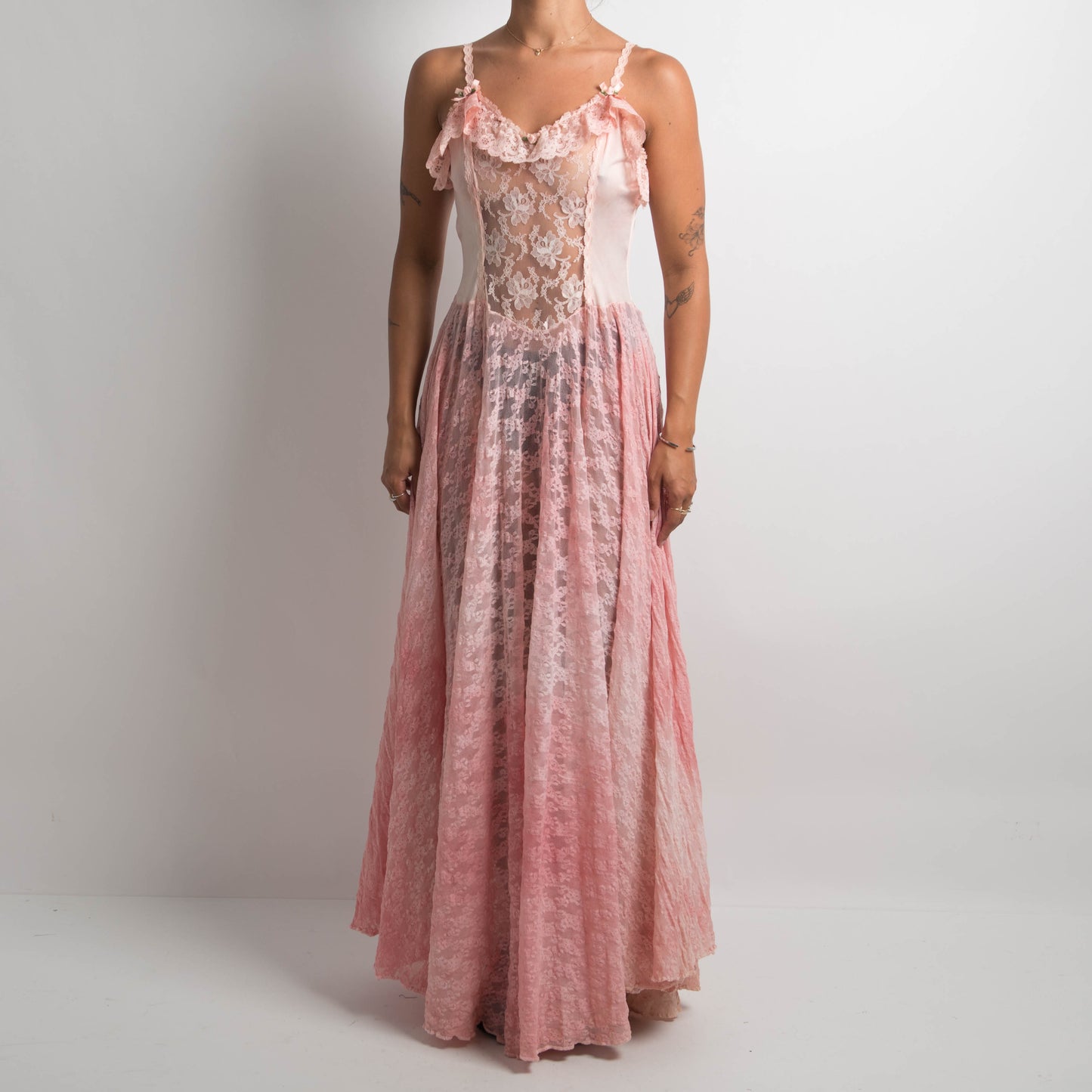 PINK LACE MAXI DRESS