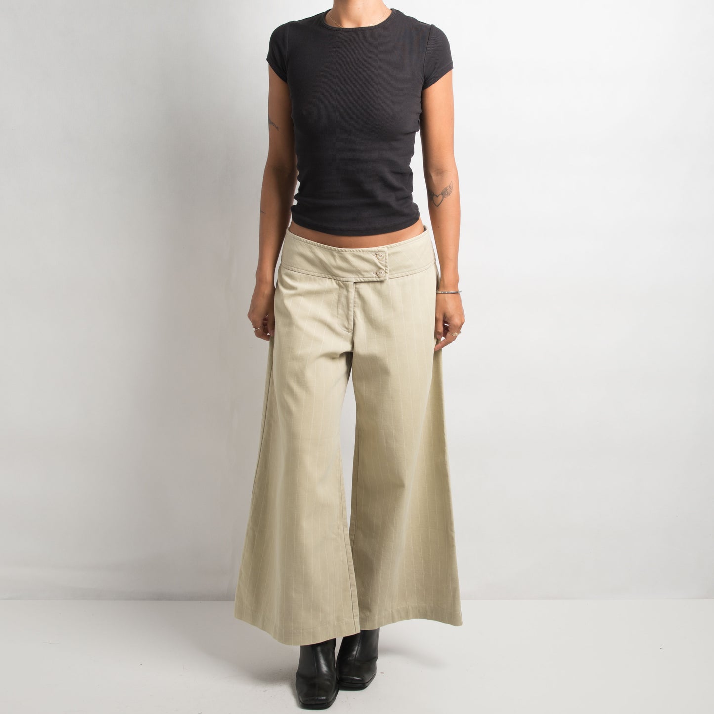 ULTRA WIDE LEG PANTS