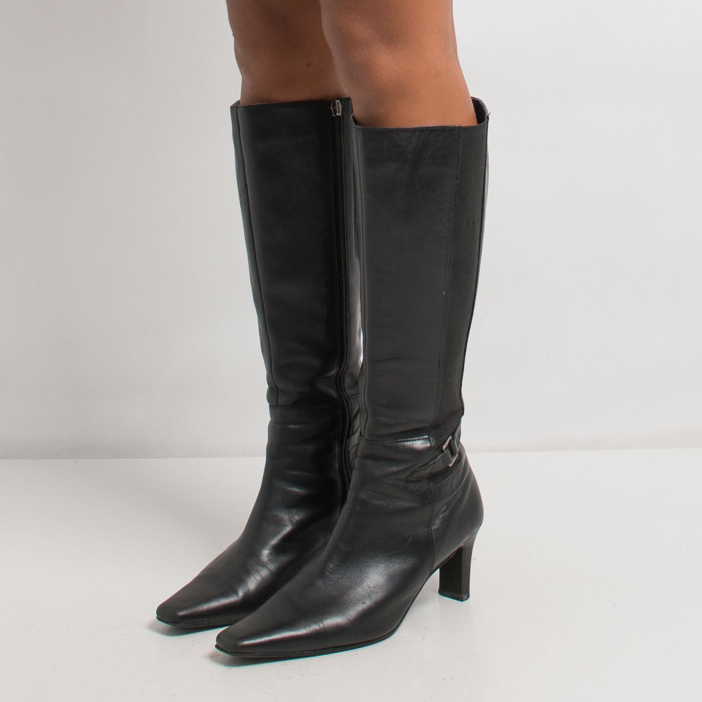 BLACK KNEE HIGH BOOTS