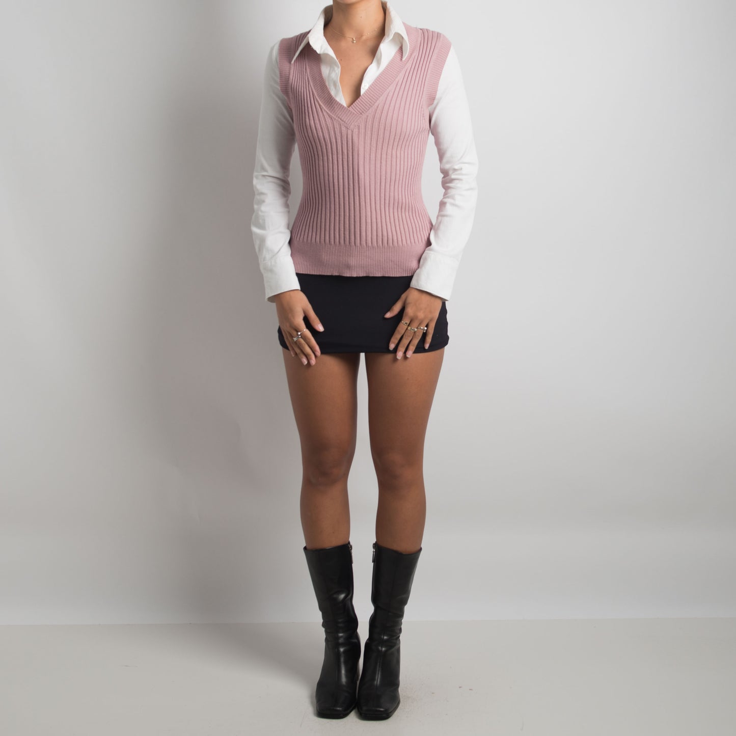 PINK RIBBED SLEEVELESS VEST