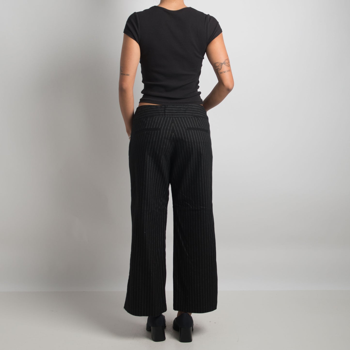 PINSTRIPE CROP TROUSERS