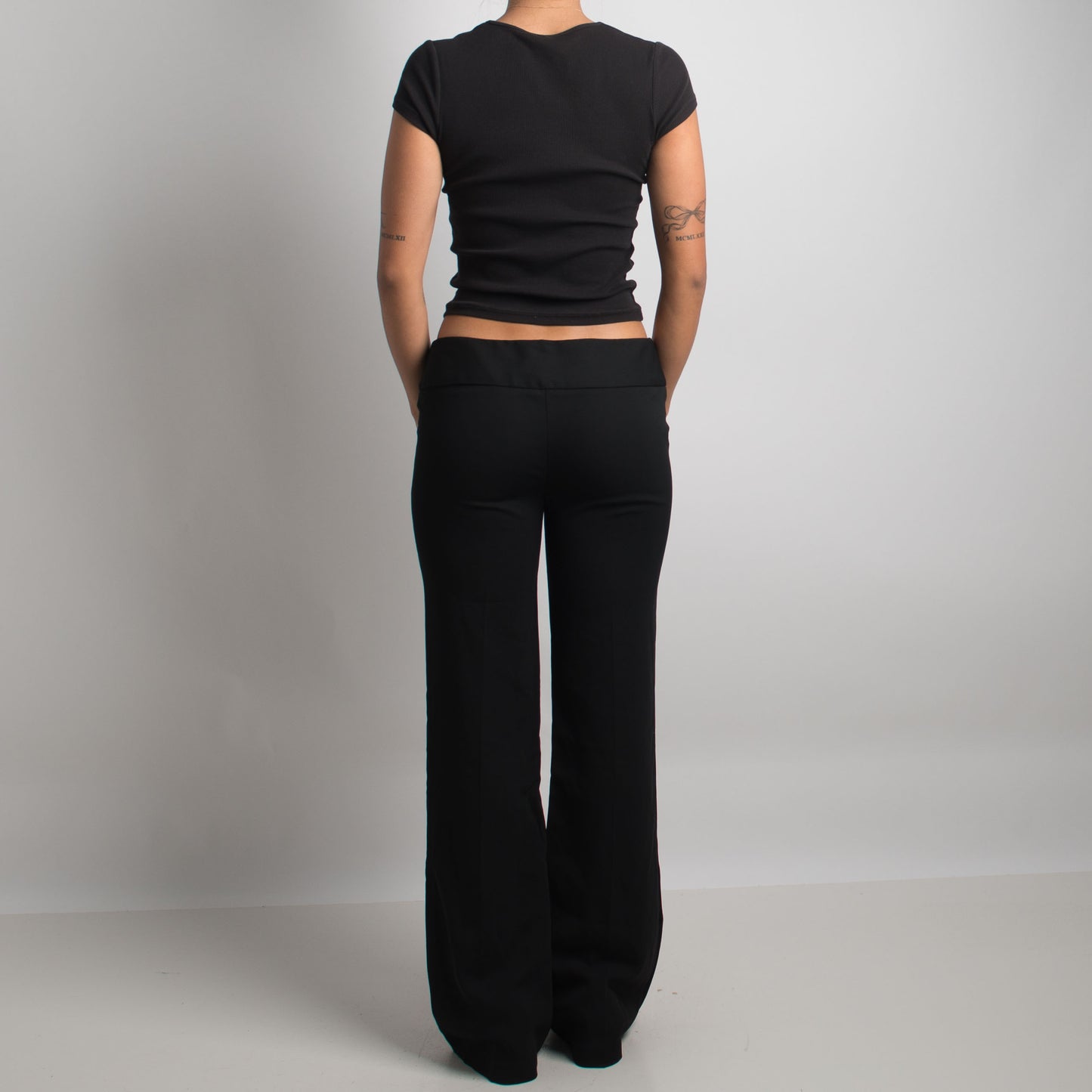 PANTALON NOIR SLINKY