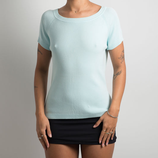 BABY BLUE KNIT TOP