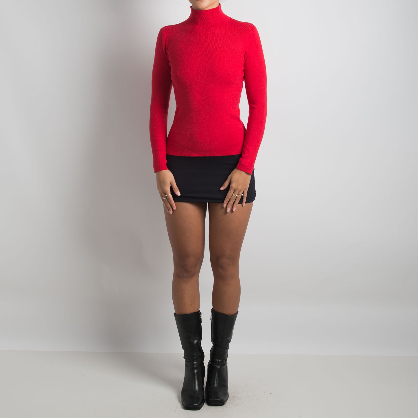 RED MOCKNECK LONG SLEEVE