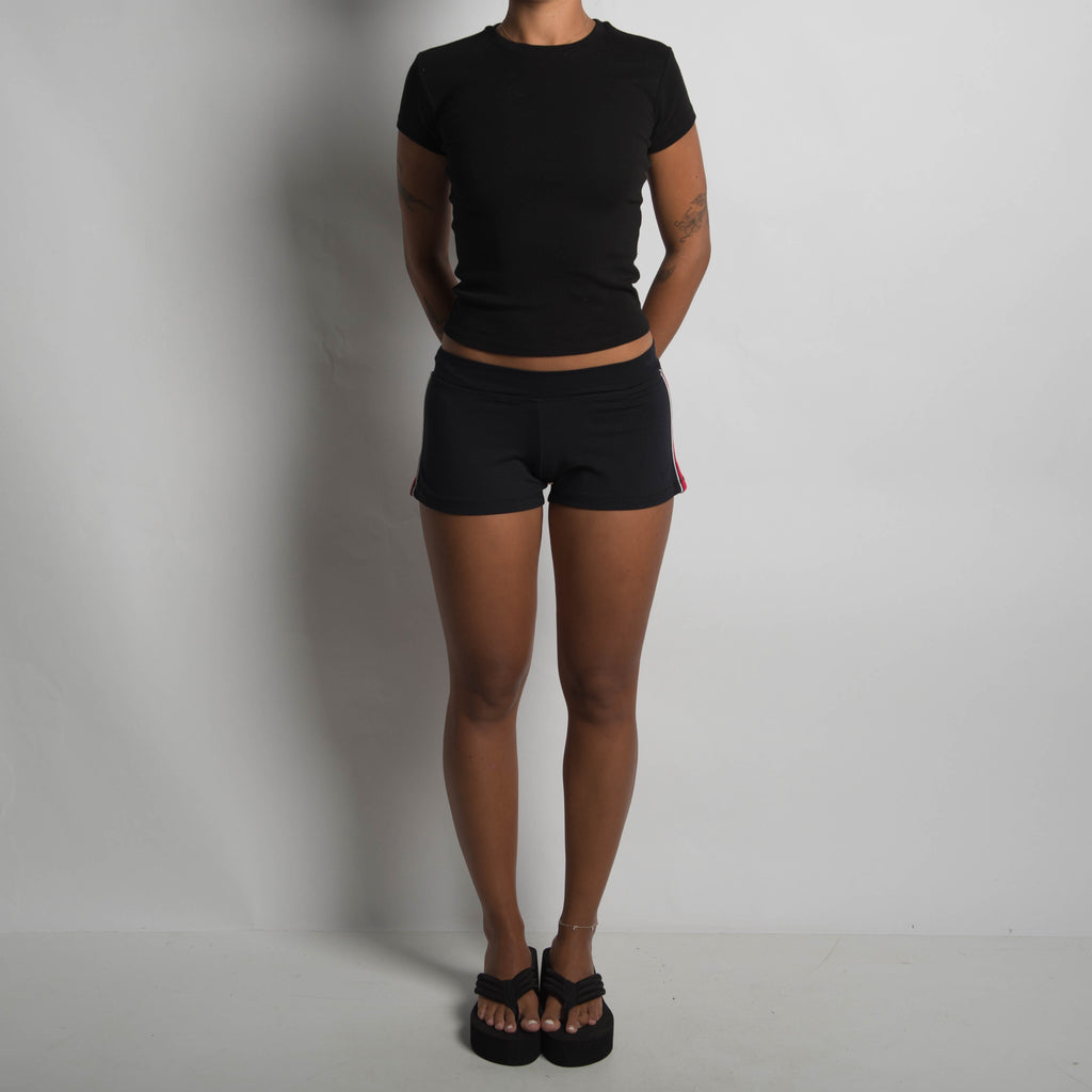 RED STRIPE KICK SHORTS