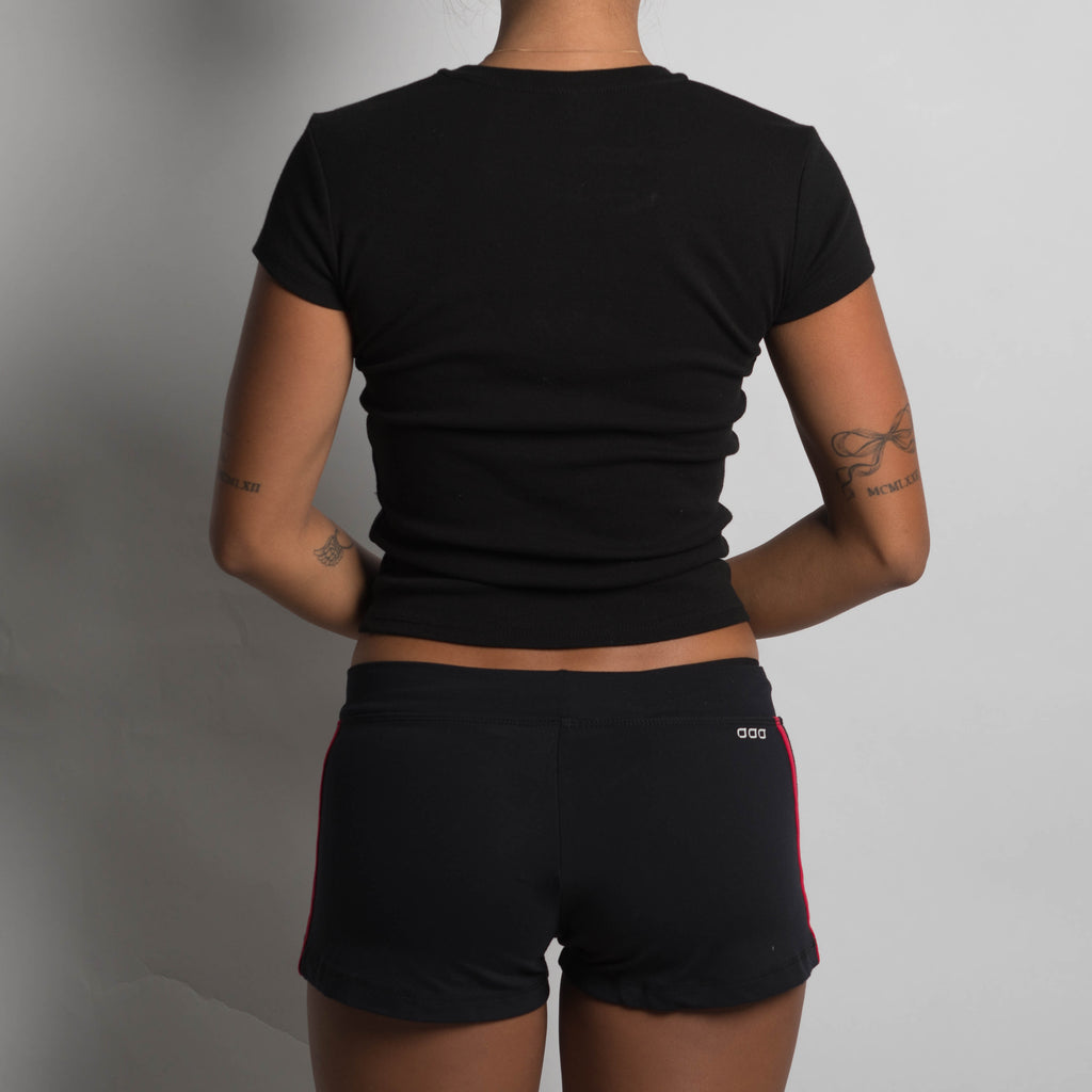 RED STRIPE KICK SHORTS