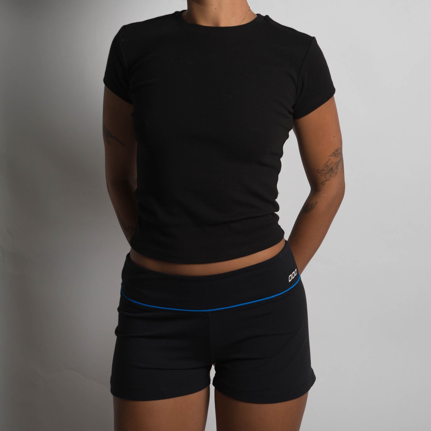 BLACK KICK SHORTS