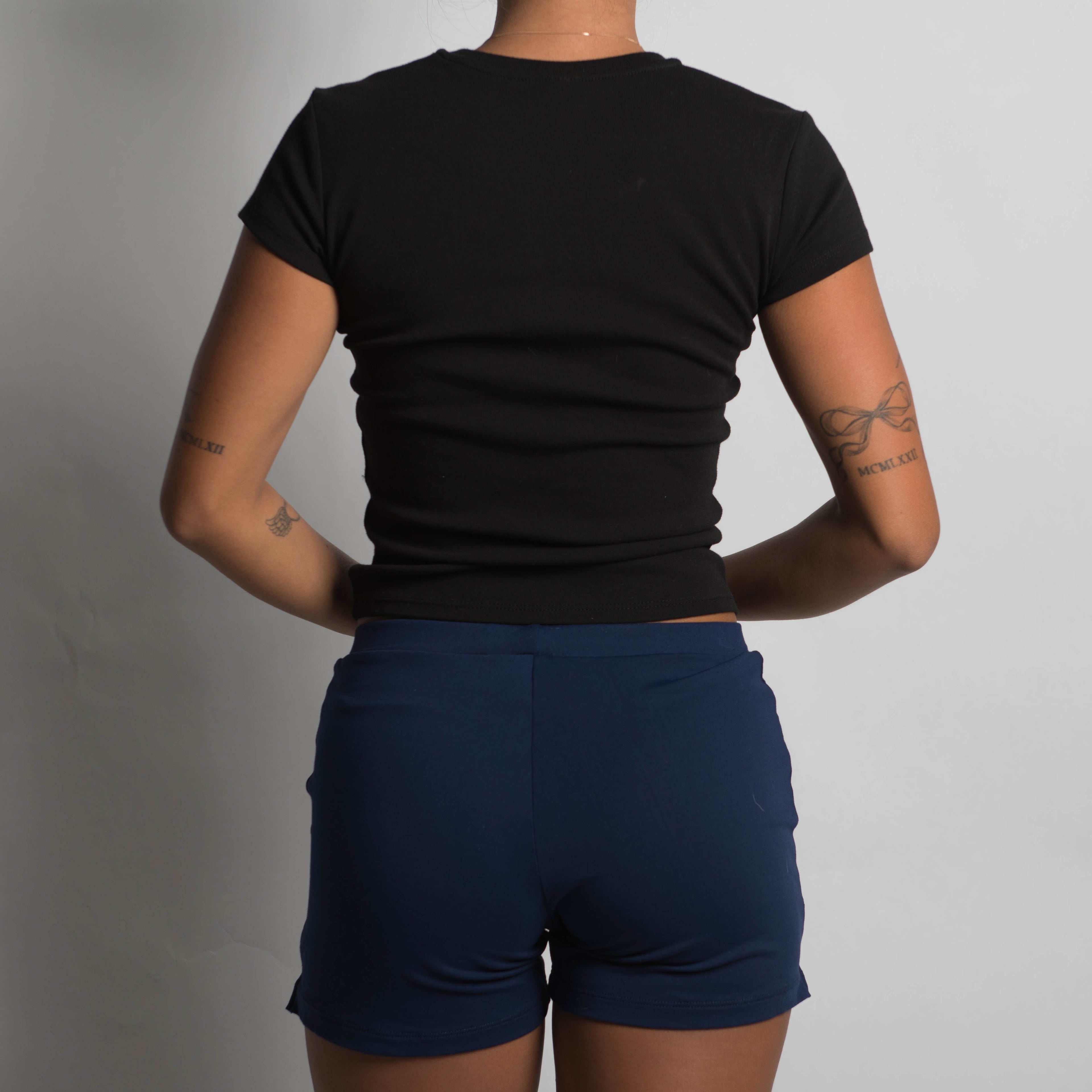 NAVY KICK SHORTS
