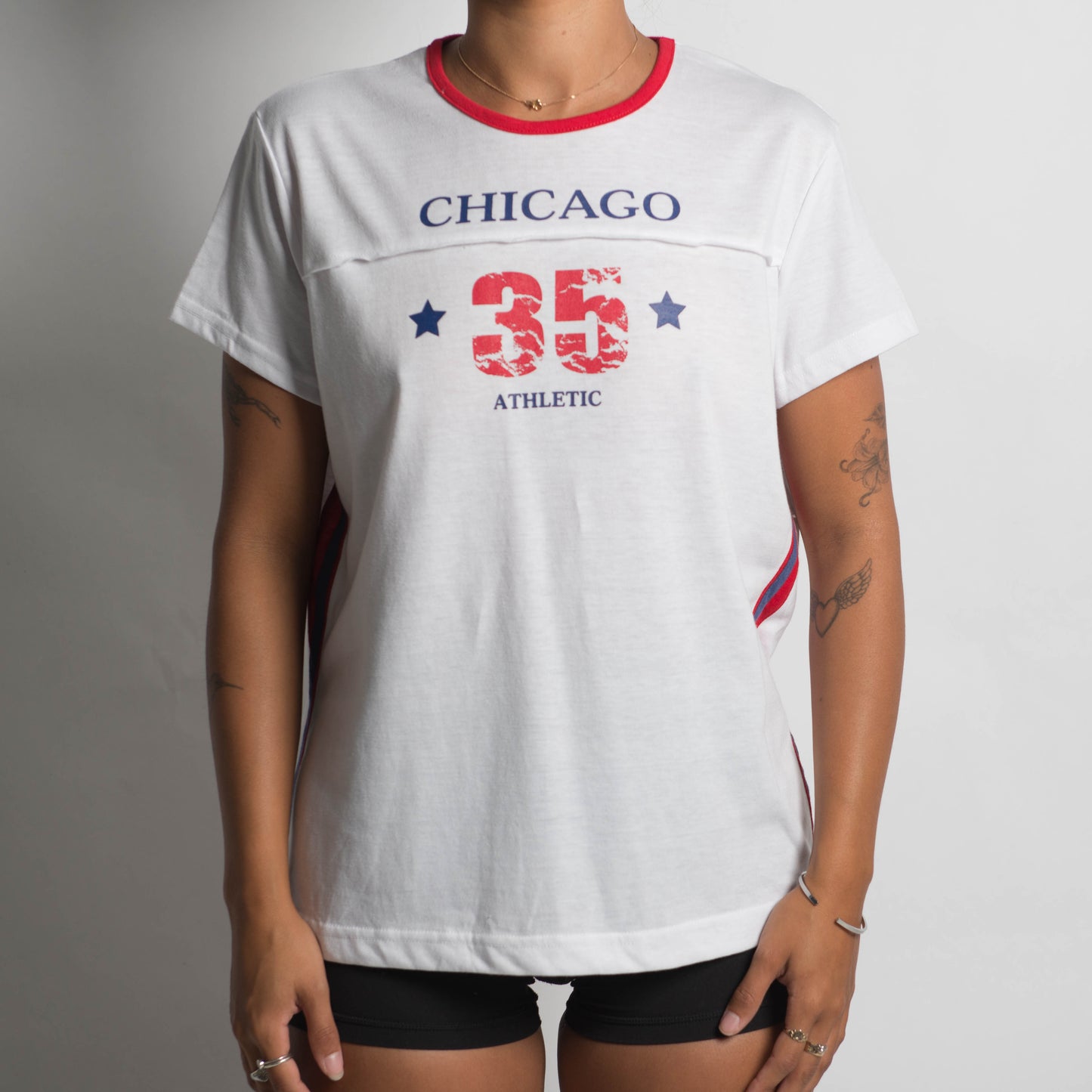 WHITE GRAPHIC TEE