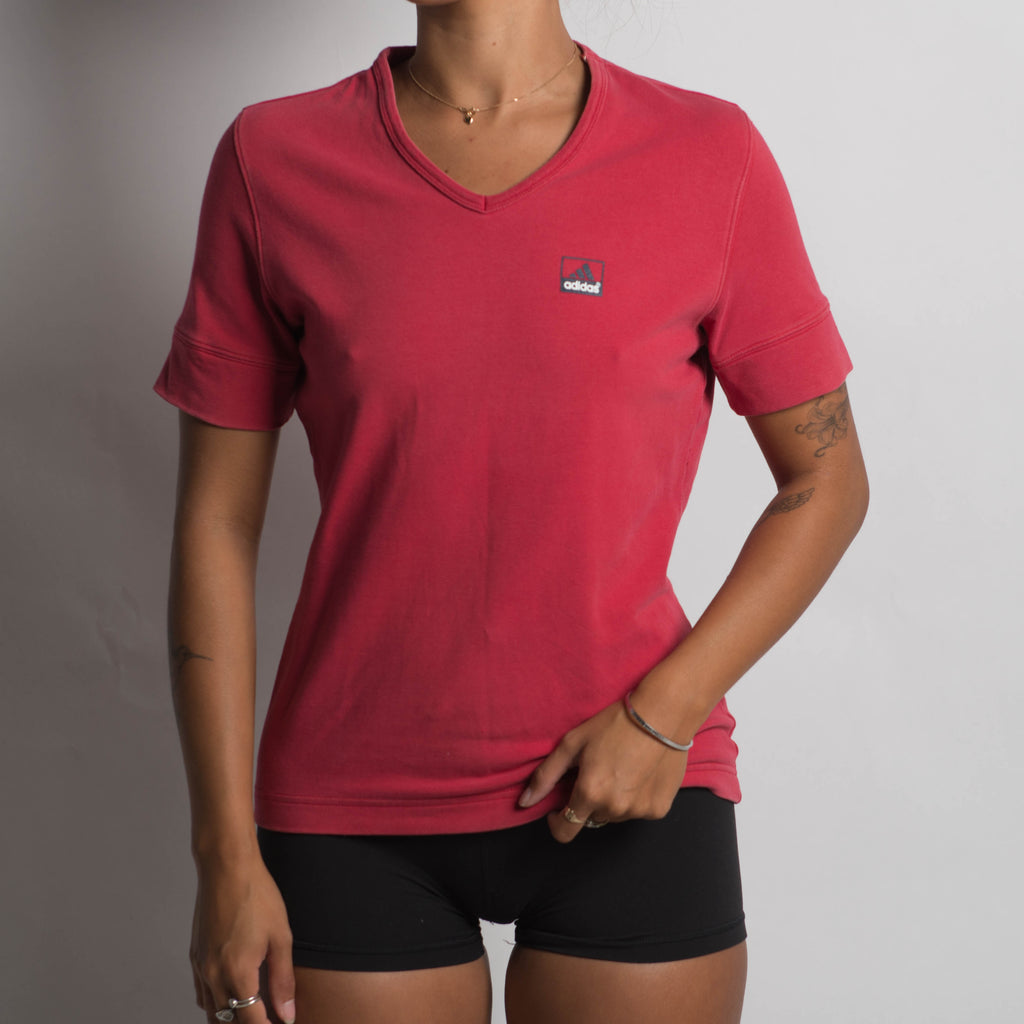 FADED RED V NECK TEE