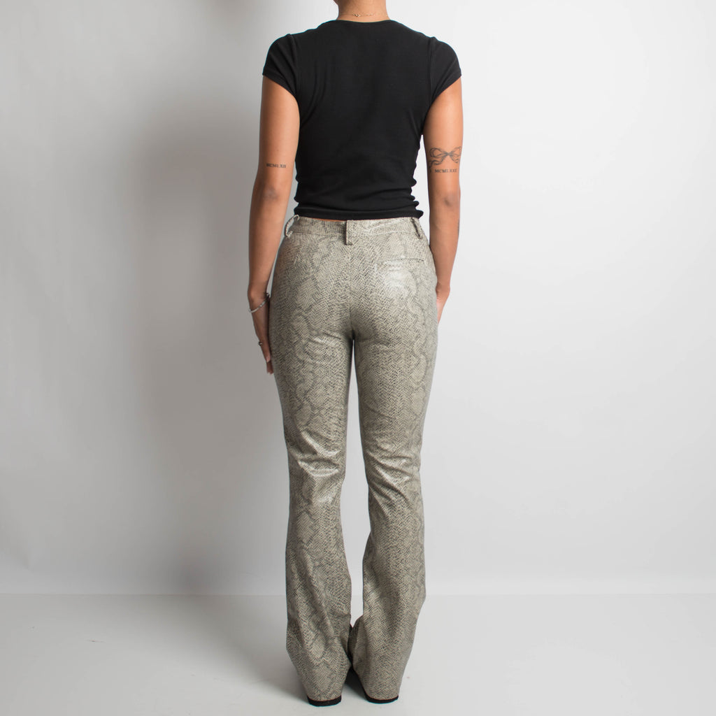 PANTALON BOOTCUT À IMPRIMÉ ANIMALIER
