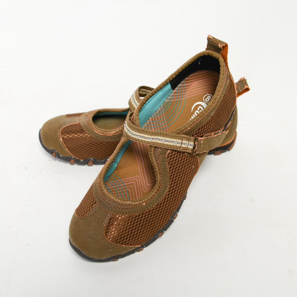 BROWN MARY JANE FLATS