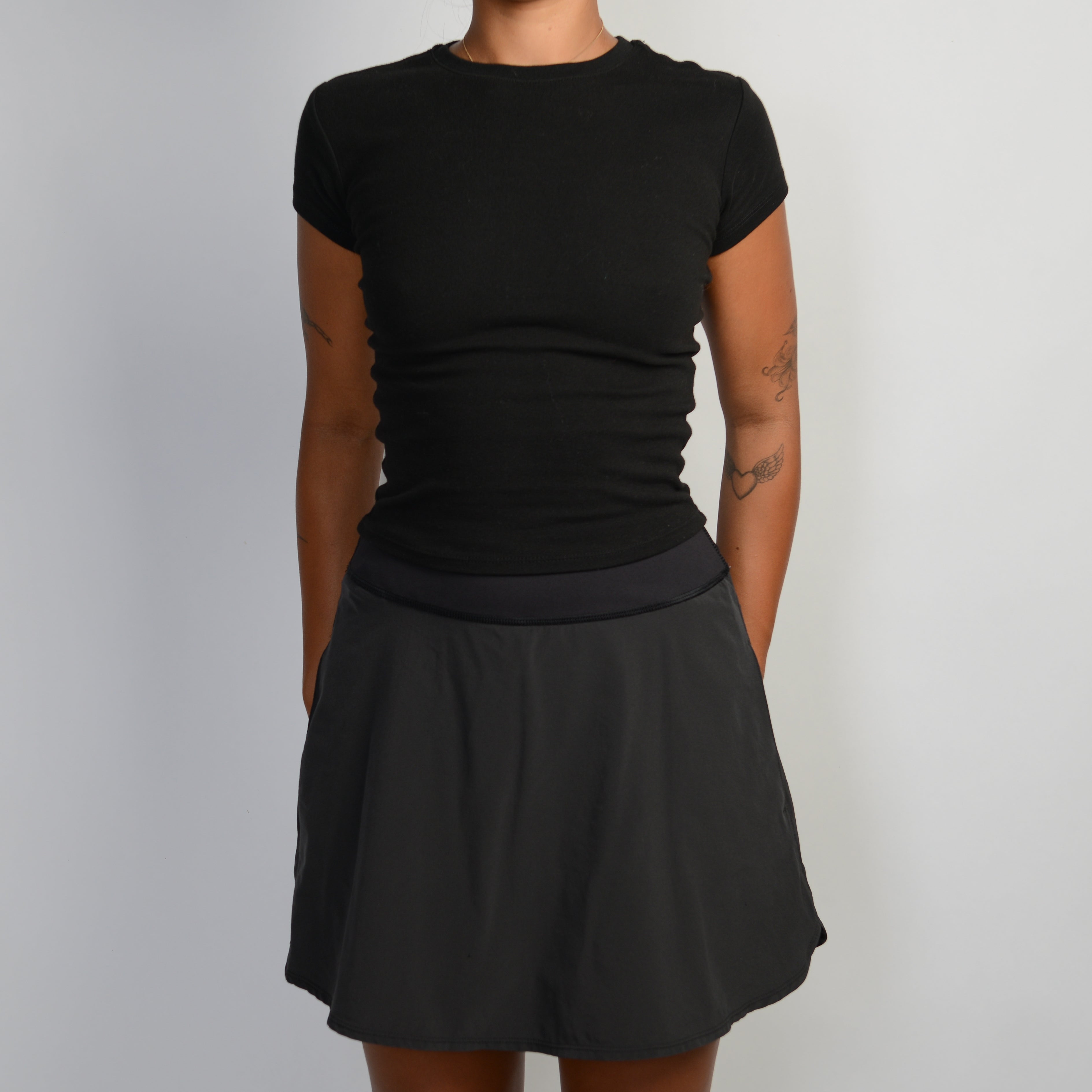 BLACK GOLF SKORT