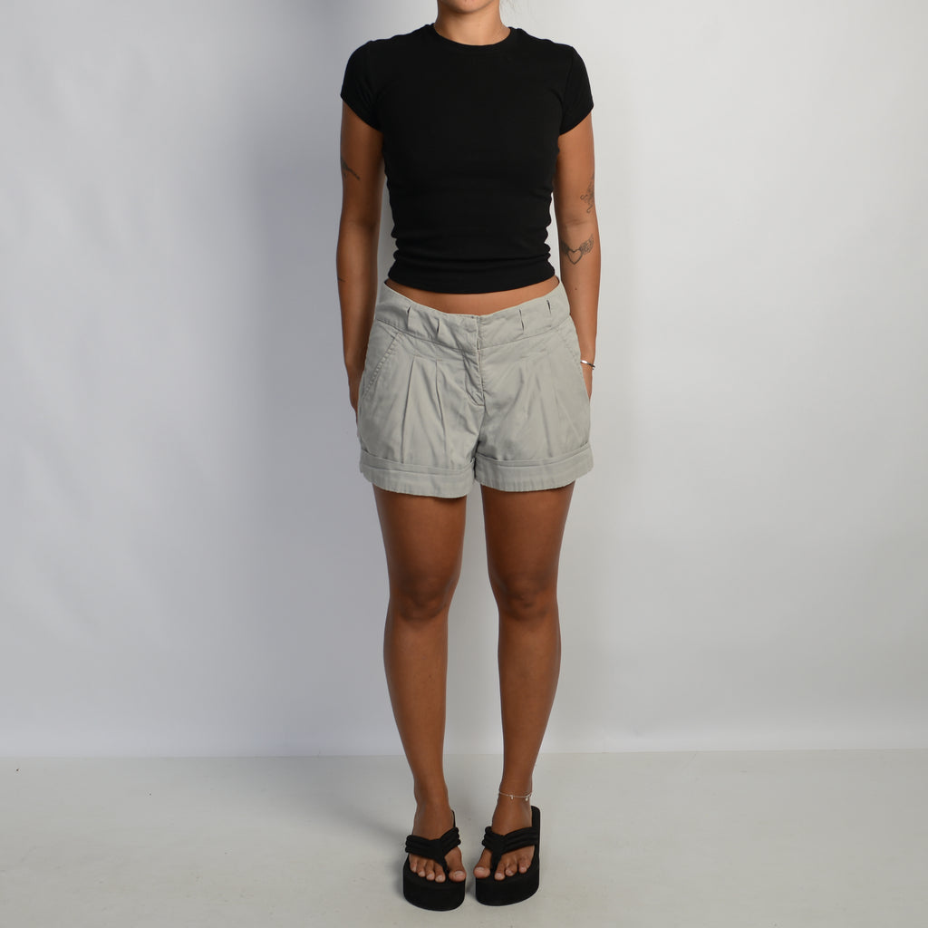 GREY PLEATED SHORTS