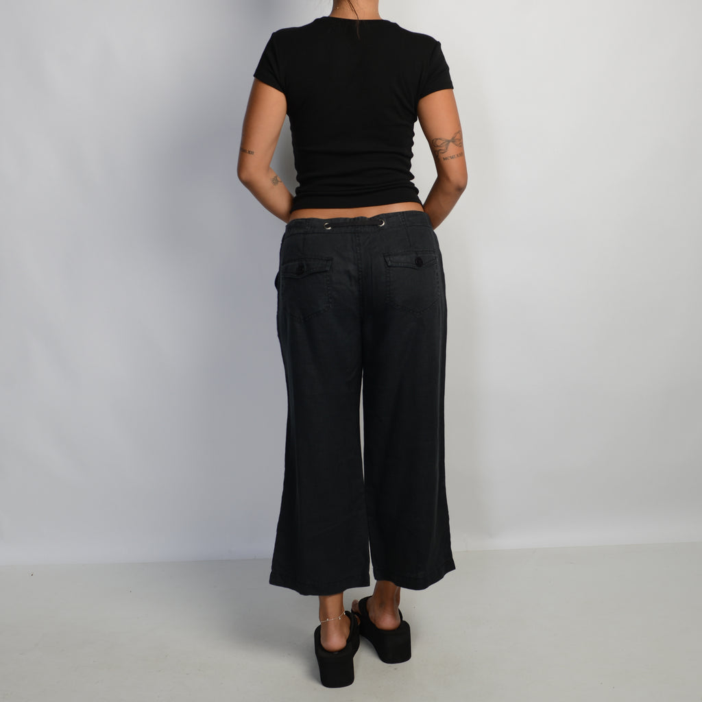 BLACK CROP LINEN PANTS