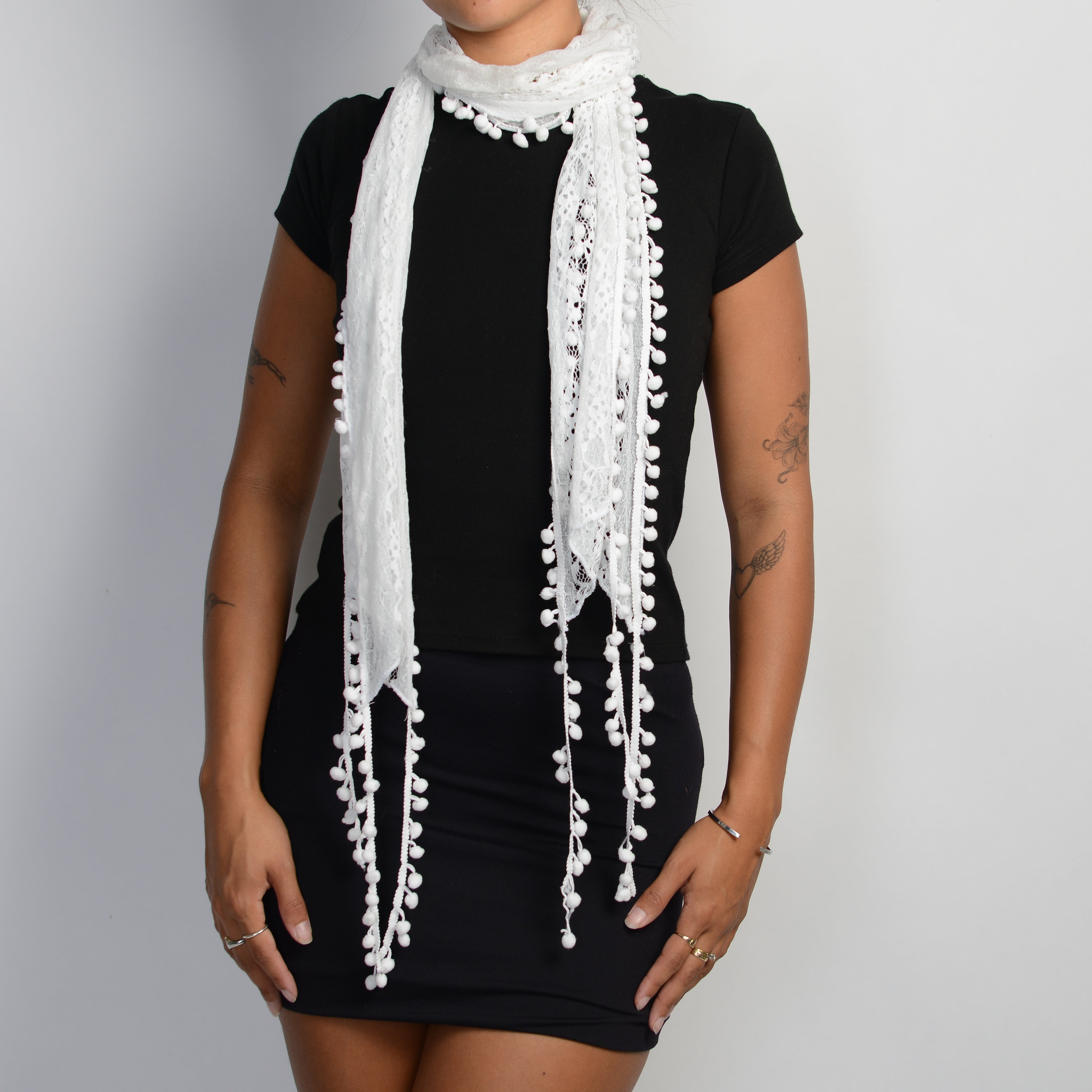 WHITE POM POM SCARF