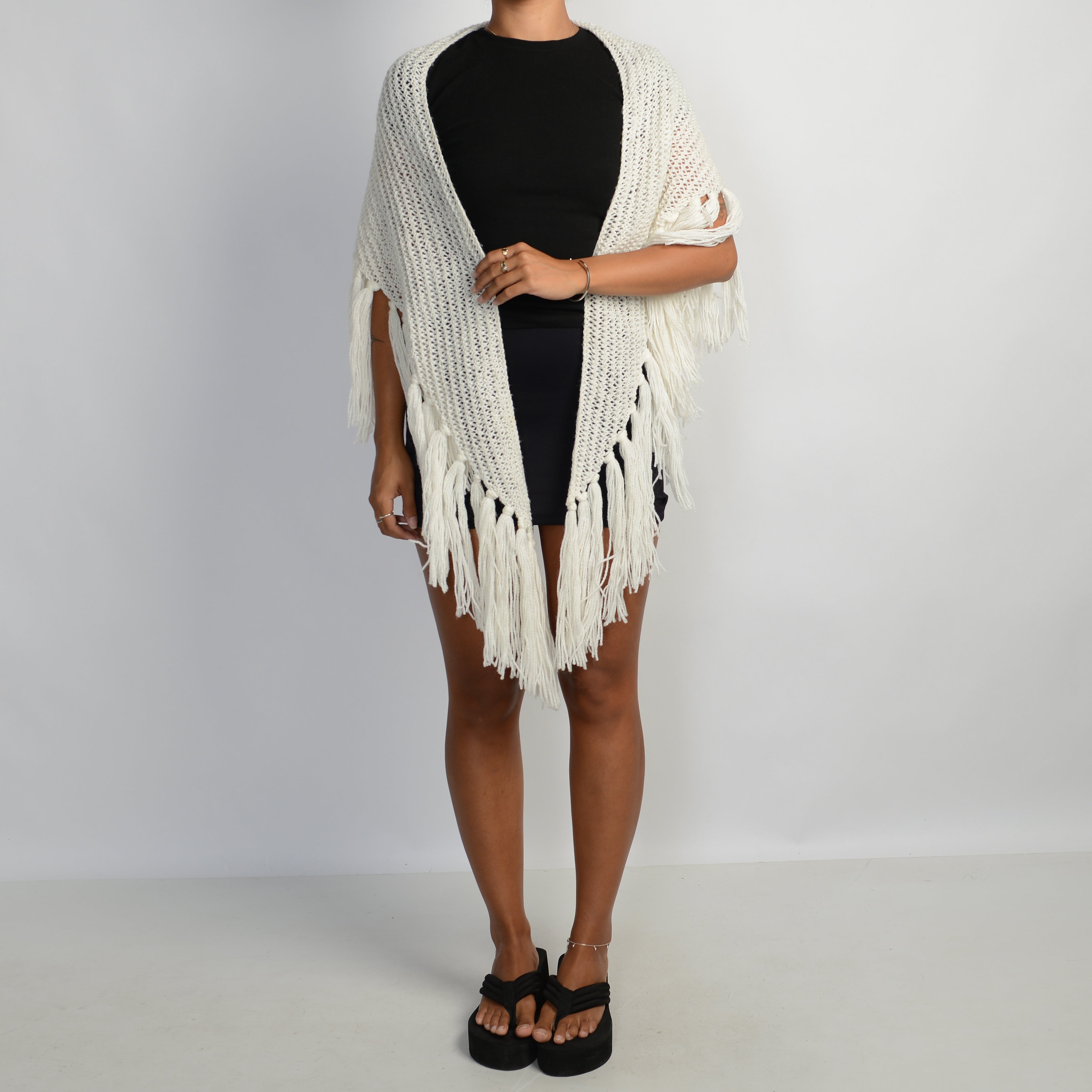 CREAM CROCHET KNIT SCARF