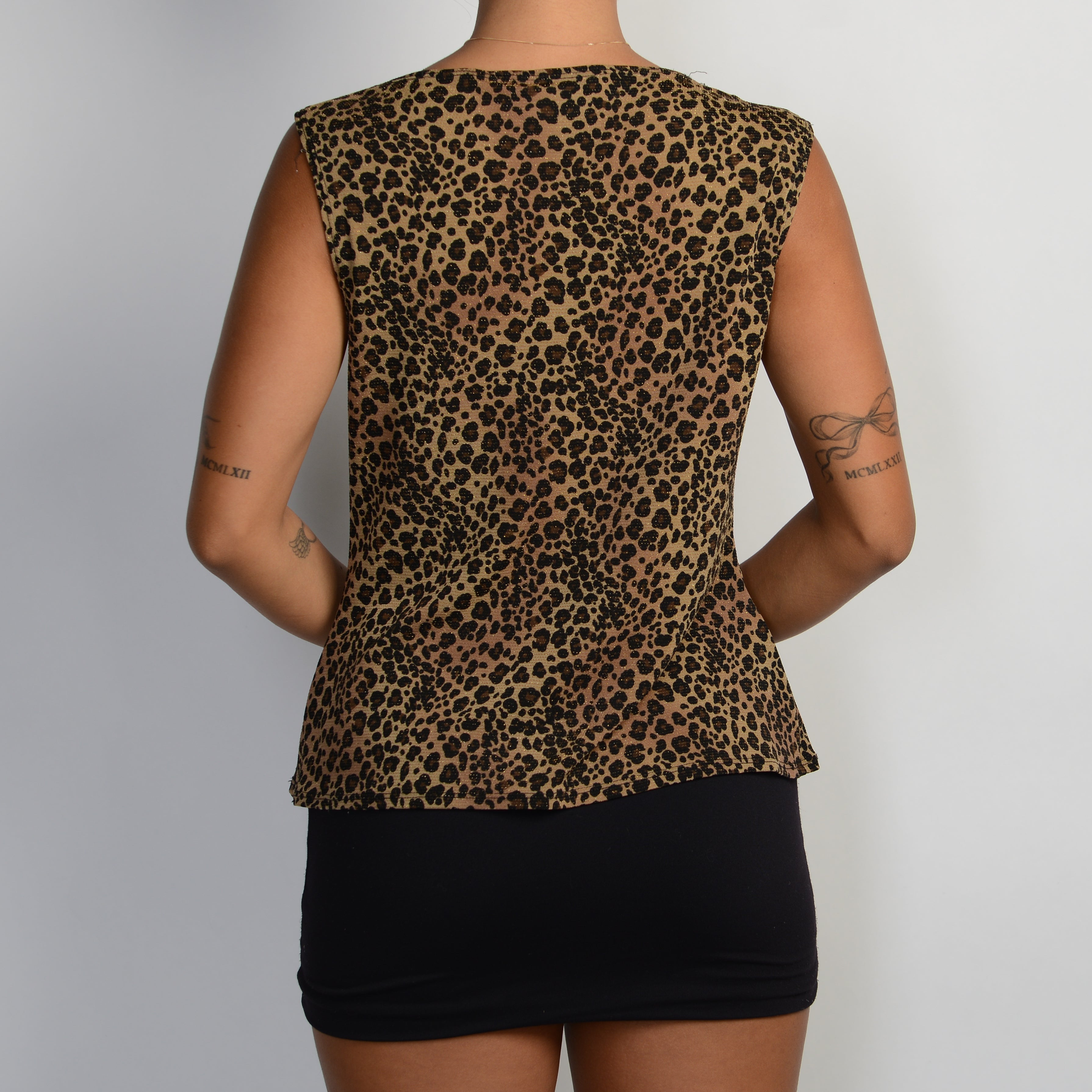 PATTERN COWL NECK TOP